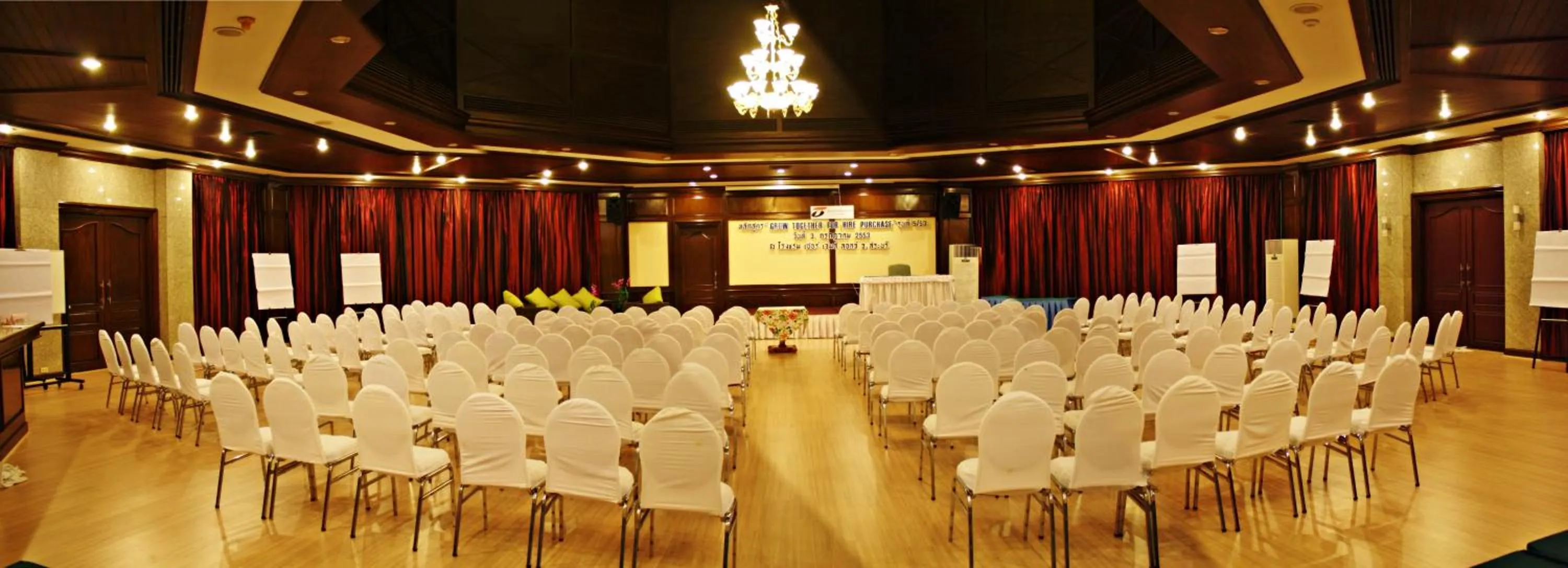 Business facilities in Sir James Resort