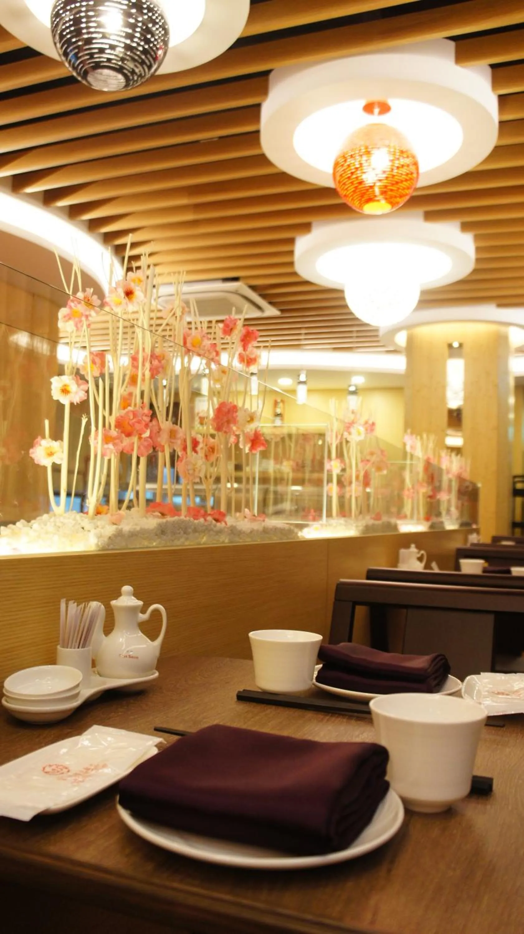 Restaurant/places to eat in Happiness Inn Hotel