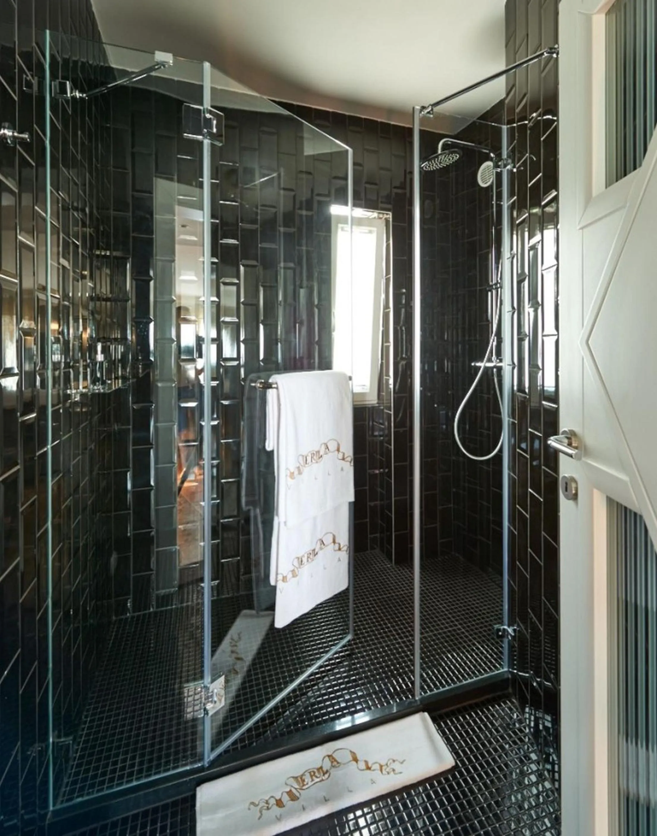 Bathroom in Erla Villa Boutique Hotel