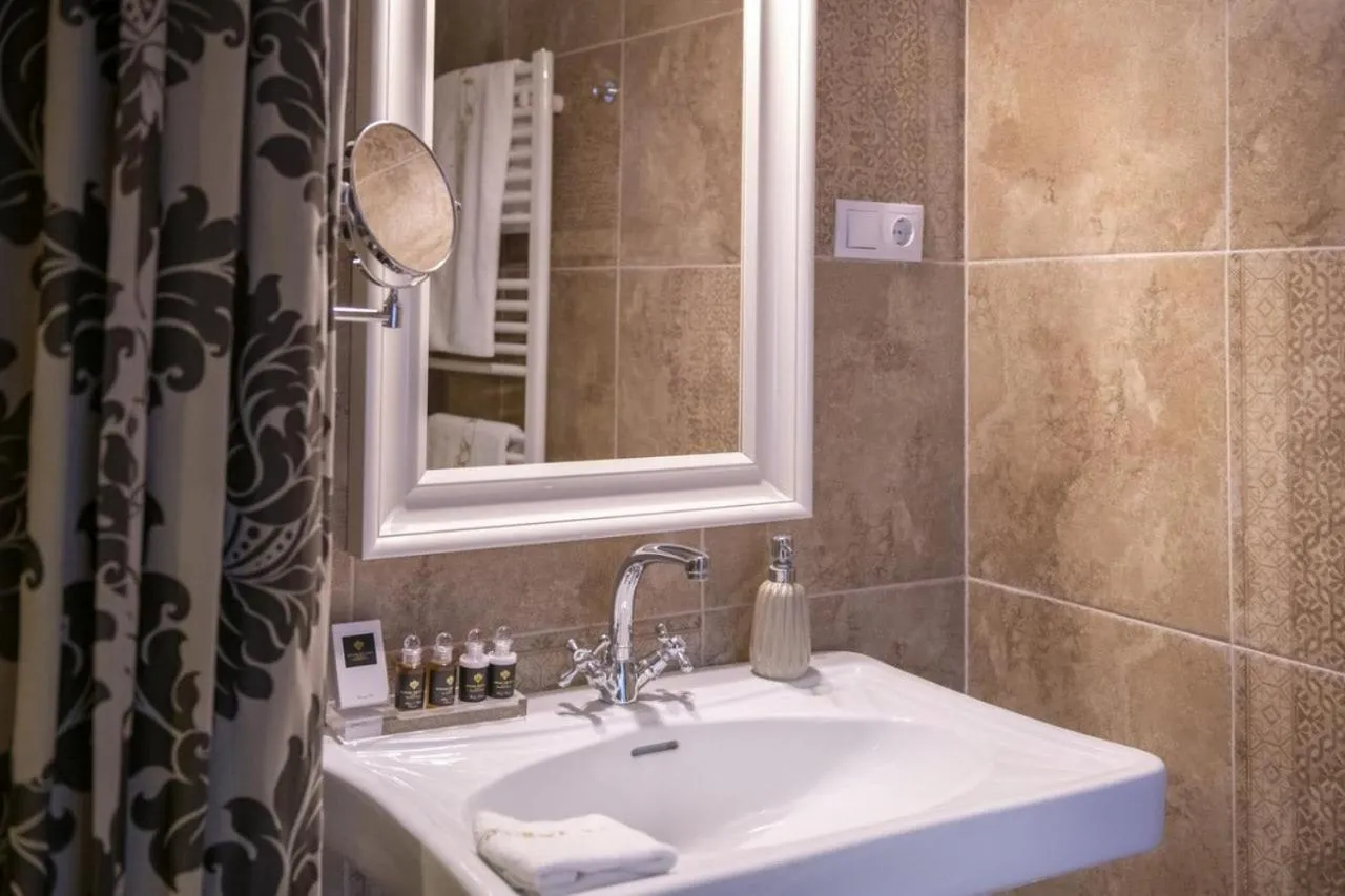 Bathroom in Erla Villa Boutique Hotel