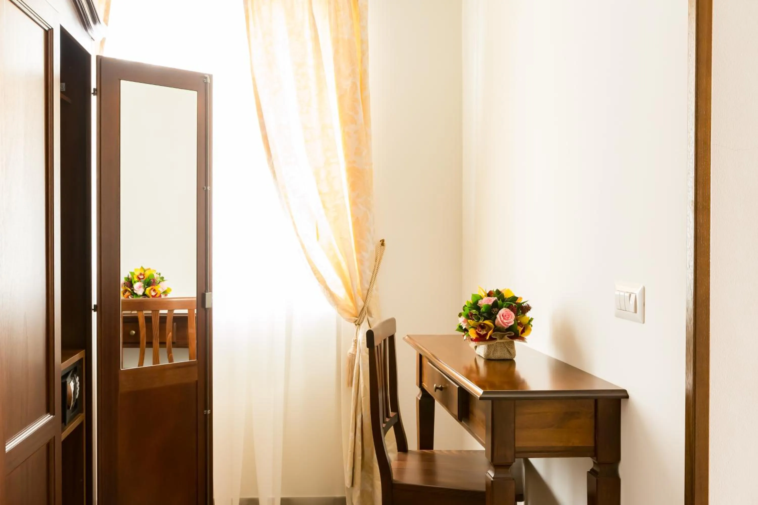 Decorative detail in Casa in Monti