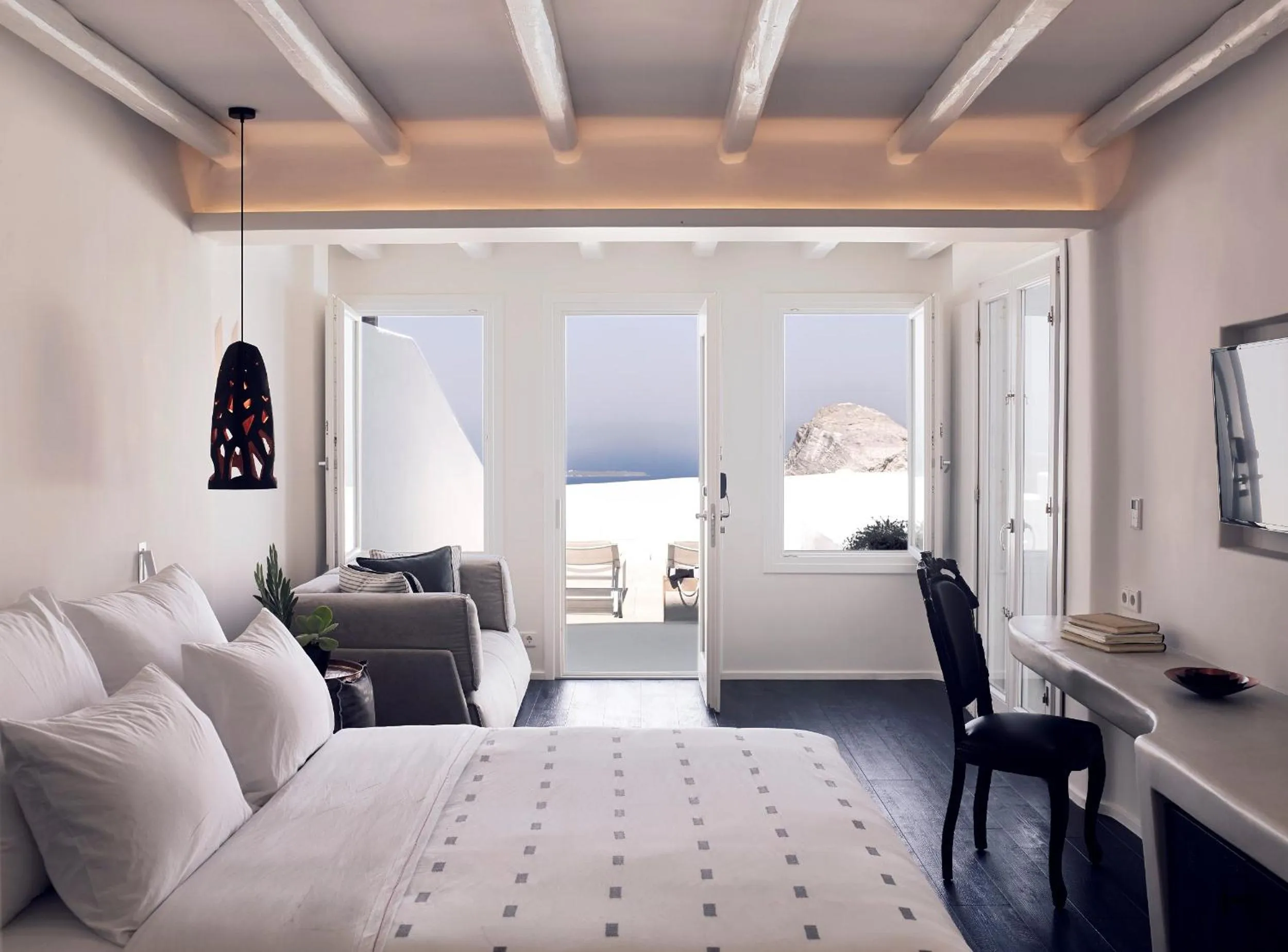 Bed in Cavo Tagoo Santorini