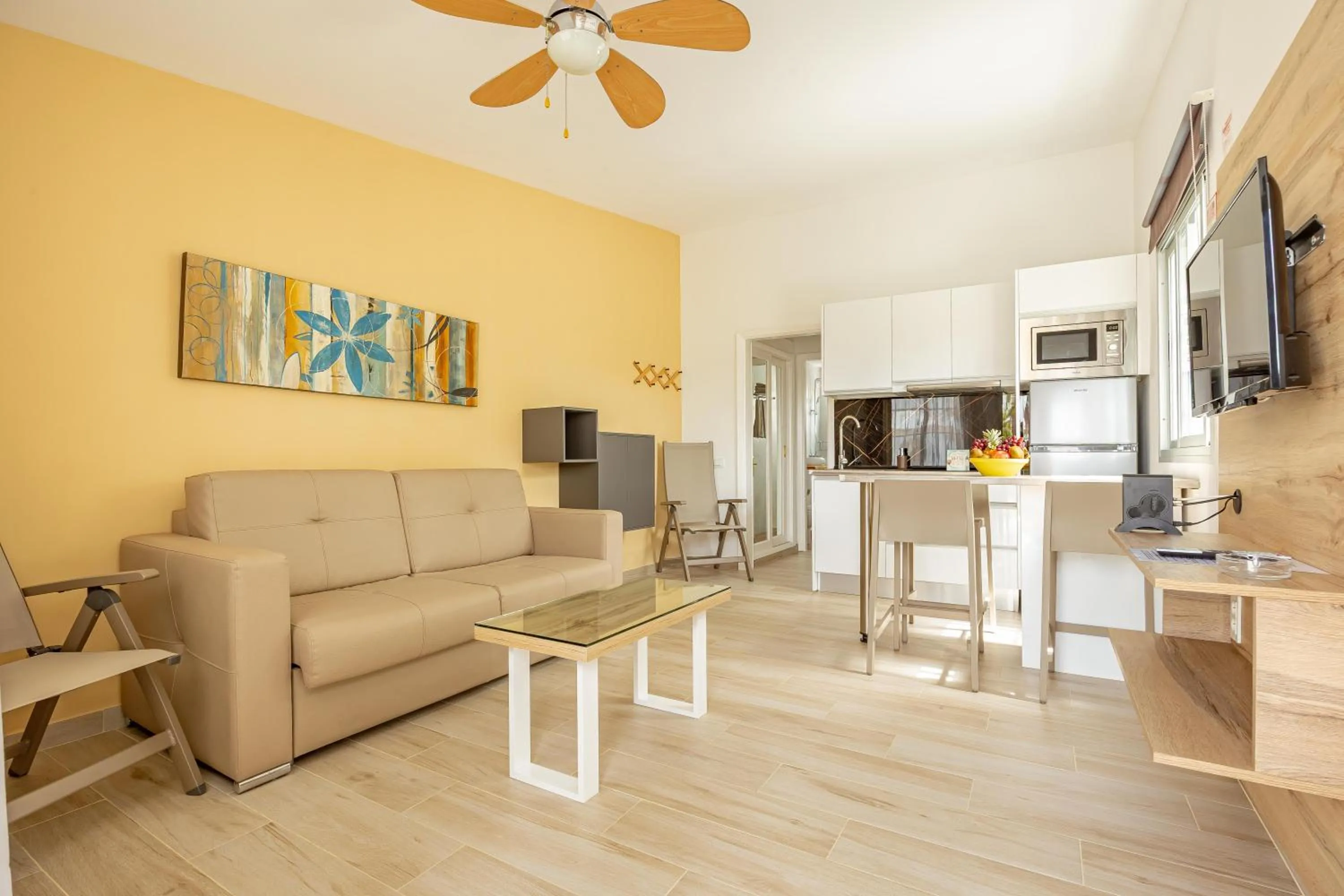 Vista Verde - Adults Only