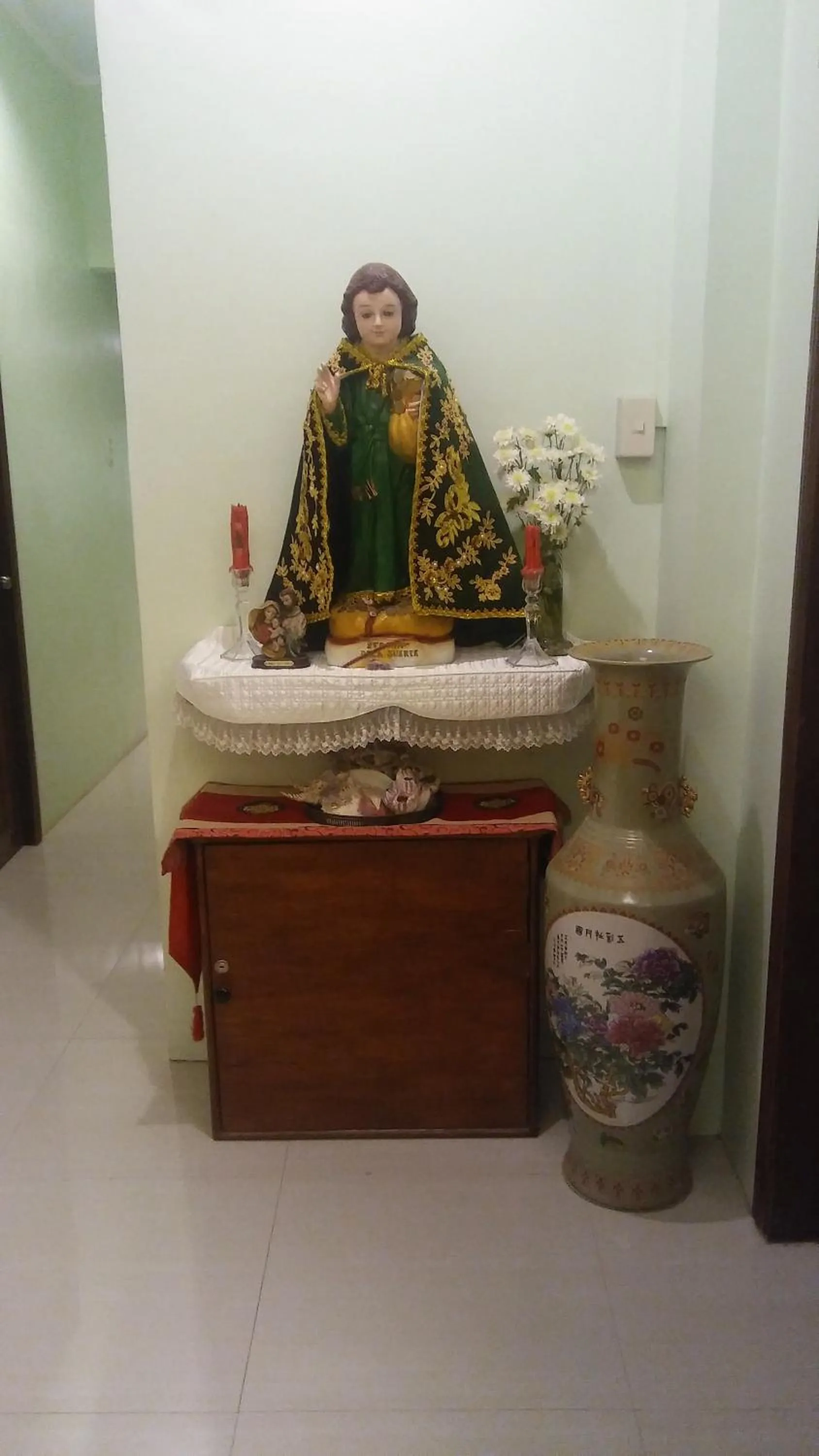 Property building in Dweller's Pensione