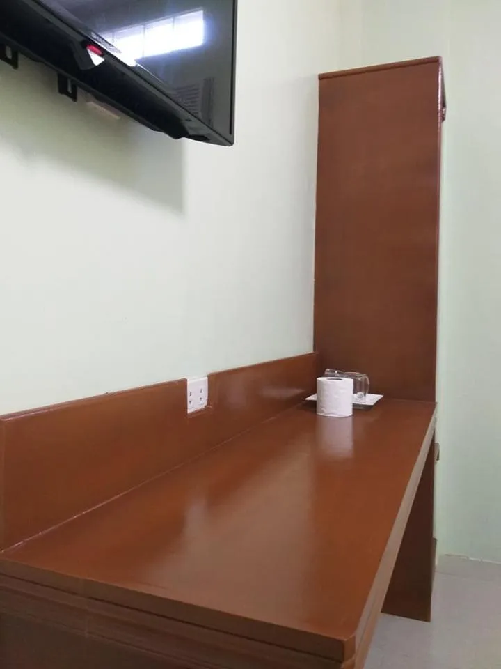 TV and multimedia in Dweller's Pensione