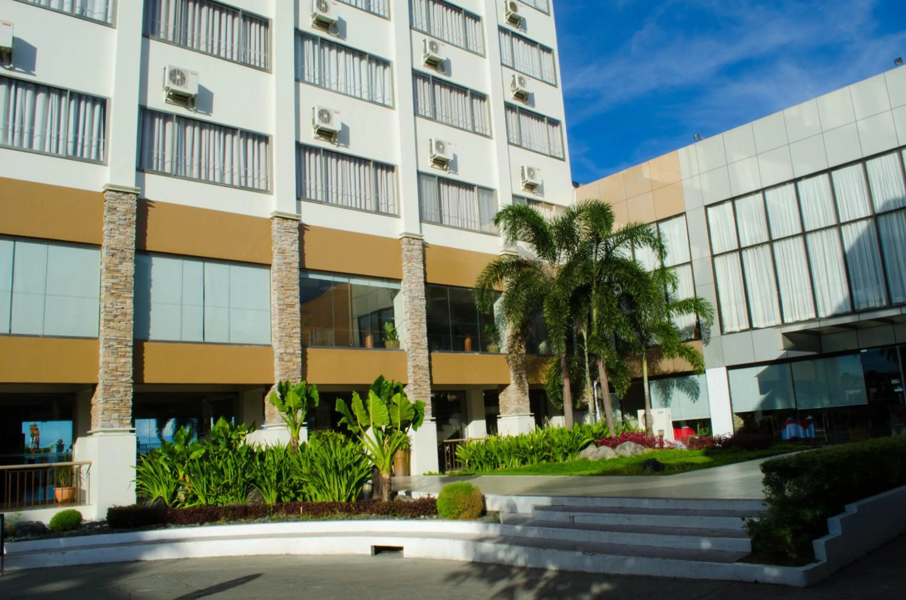 Facade/entrance in Hotel Tavern Surigao