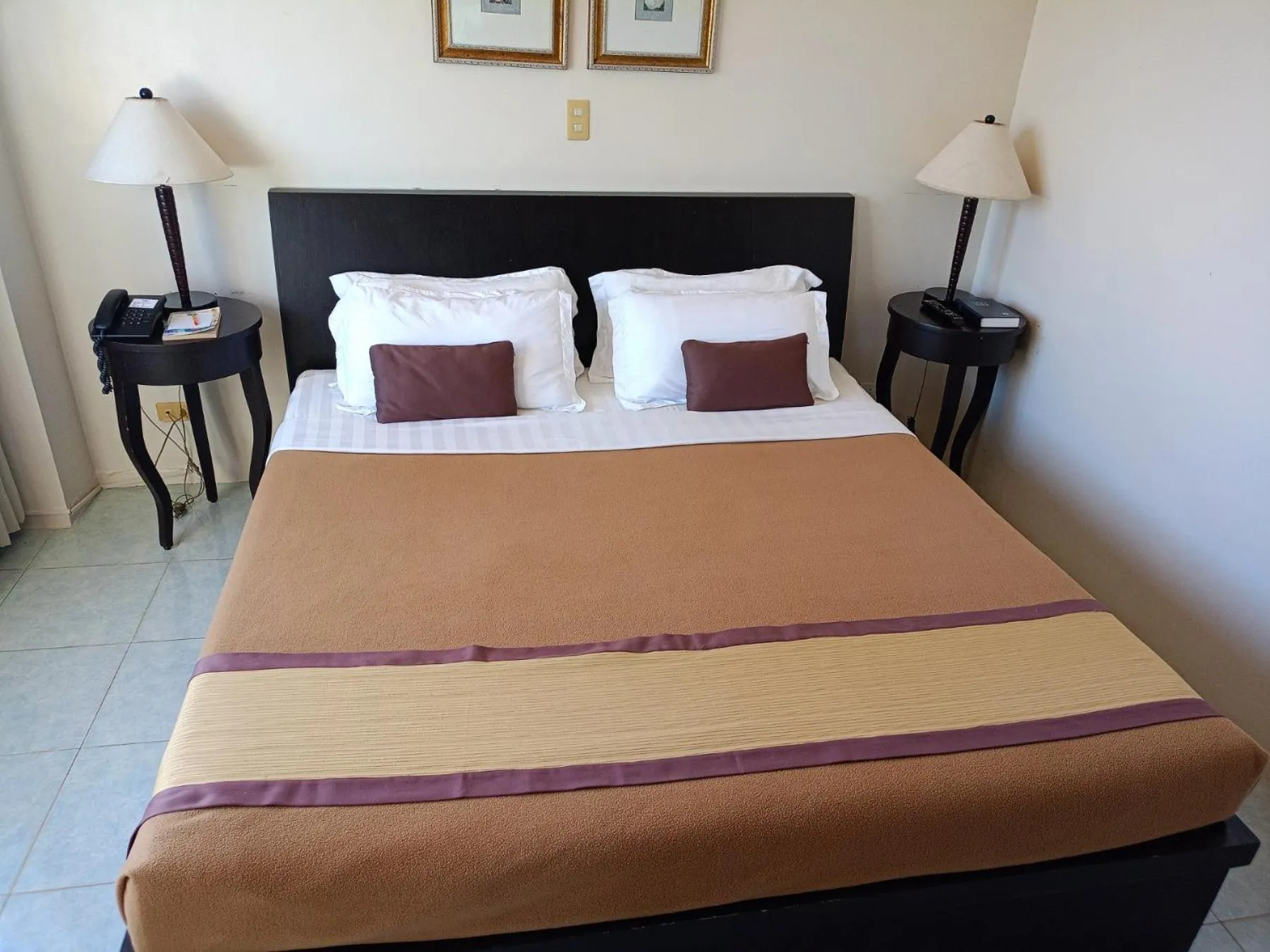 Bed in Hotel Tavern Surigao