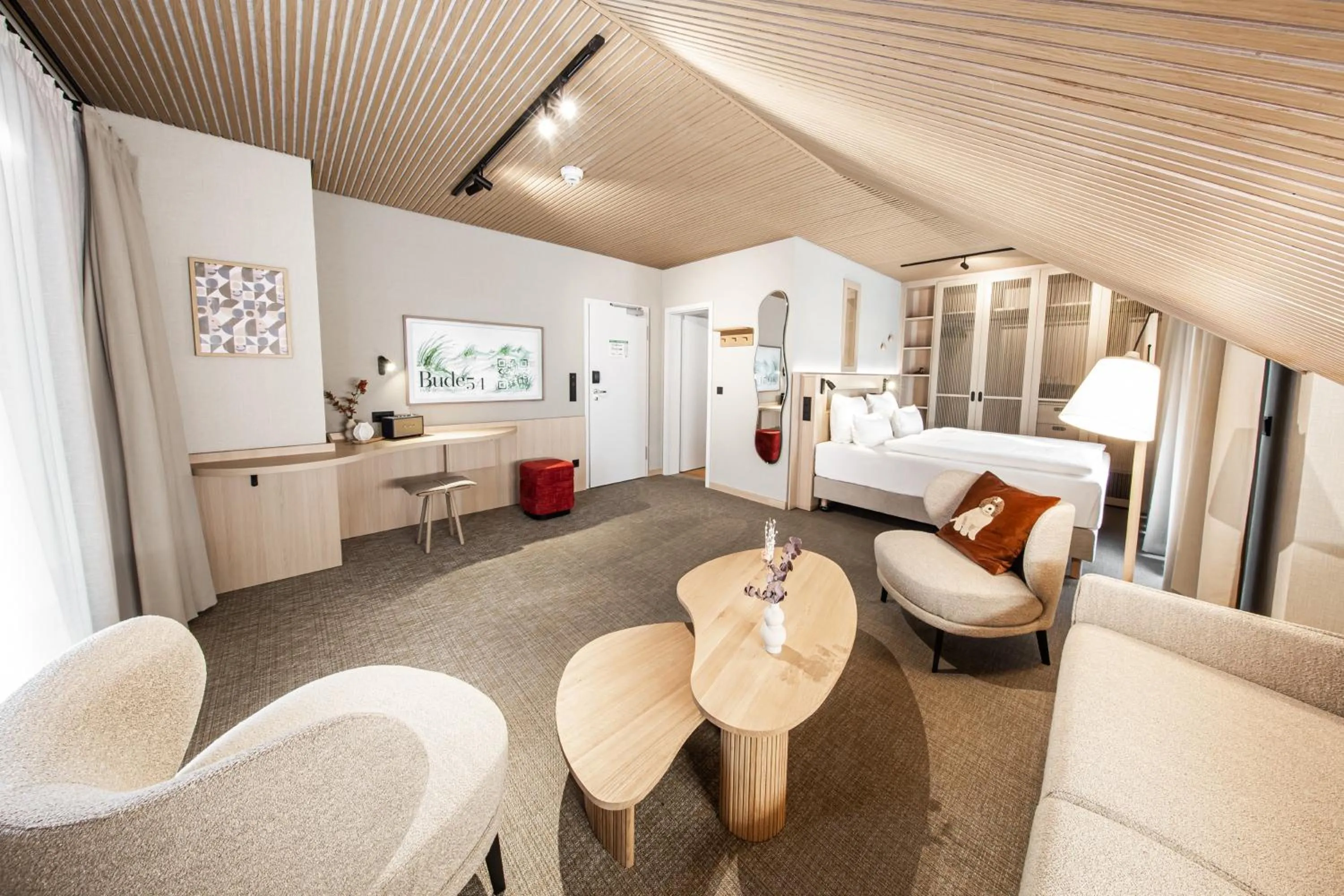 Seating area, Bed in Bude54