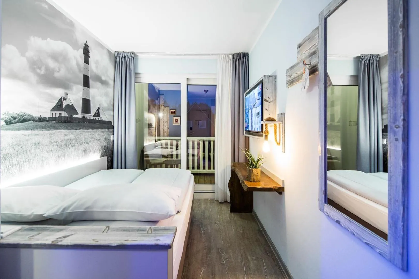 Photo of the whole room, Bed in Bude54