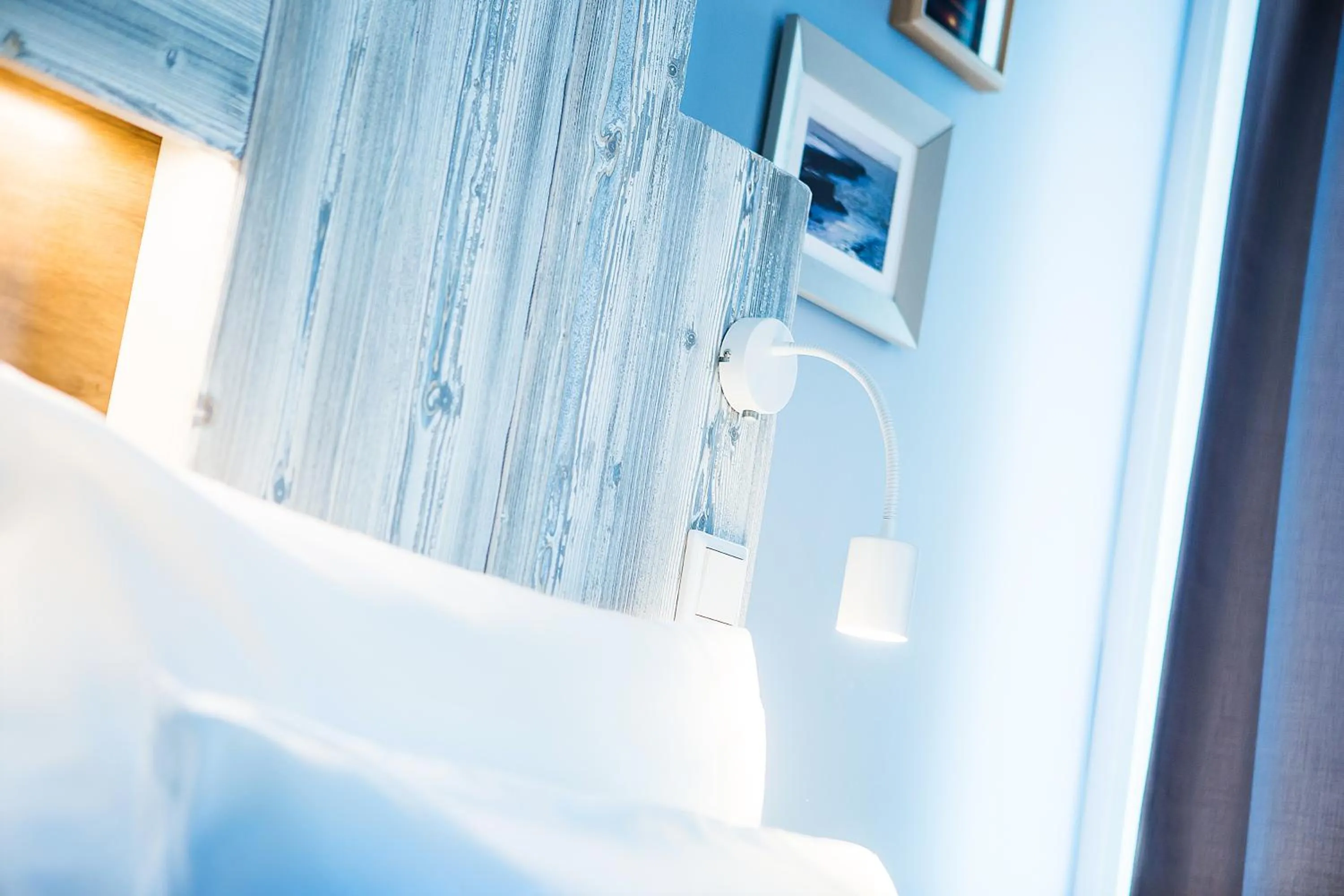 Decorative detail, Bed in Bude54