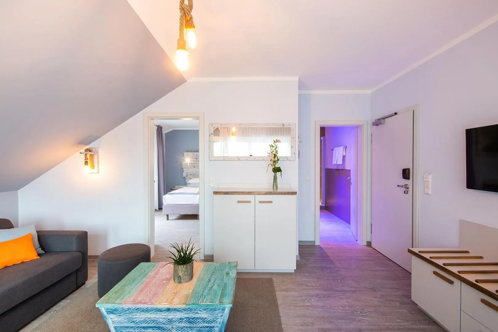 Photo of the whole room, Bed in Bude54