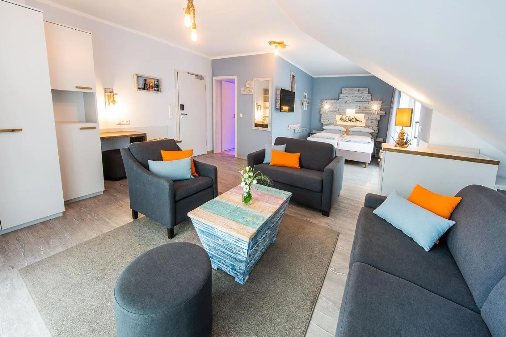 Photo of the whole room in Bude54