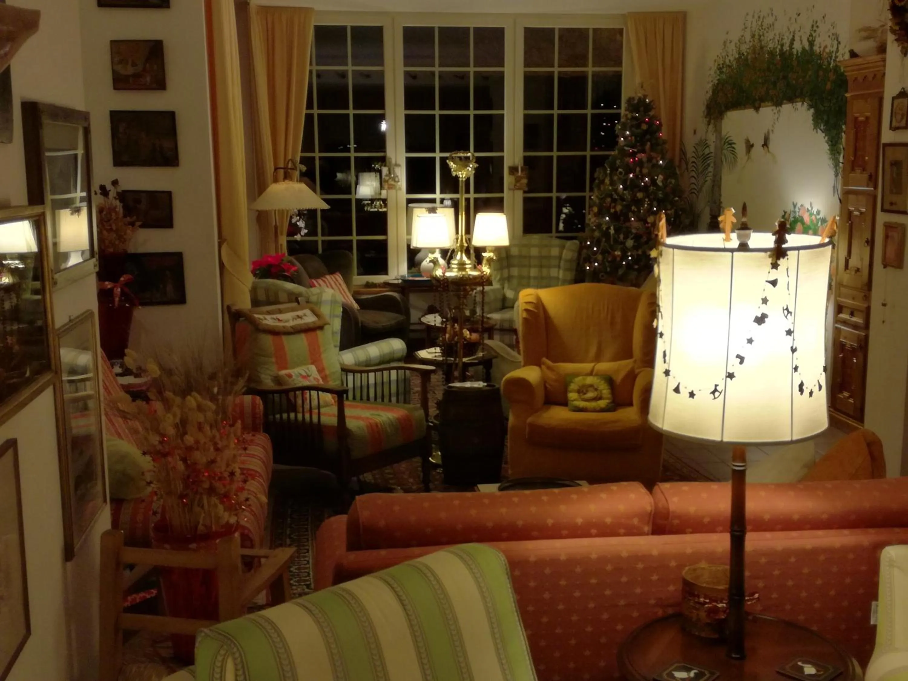 Communal lounge/ TV room in Hotel Ca' del Bosco