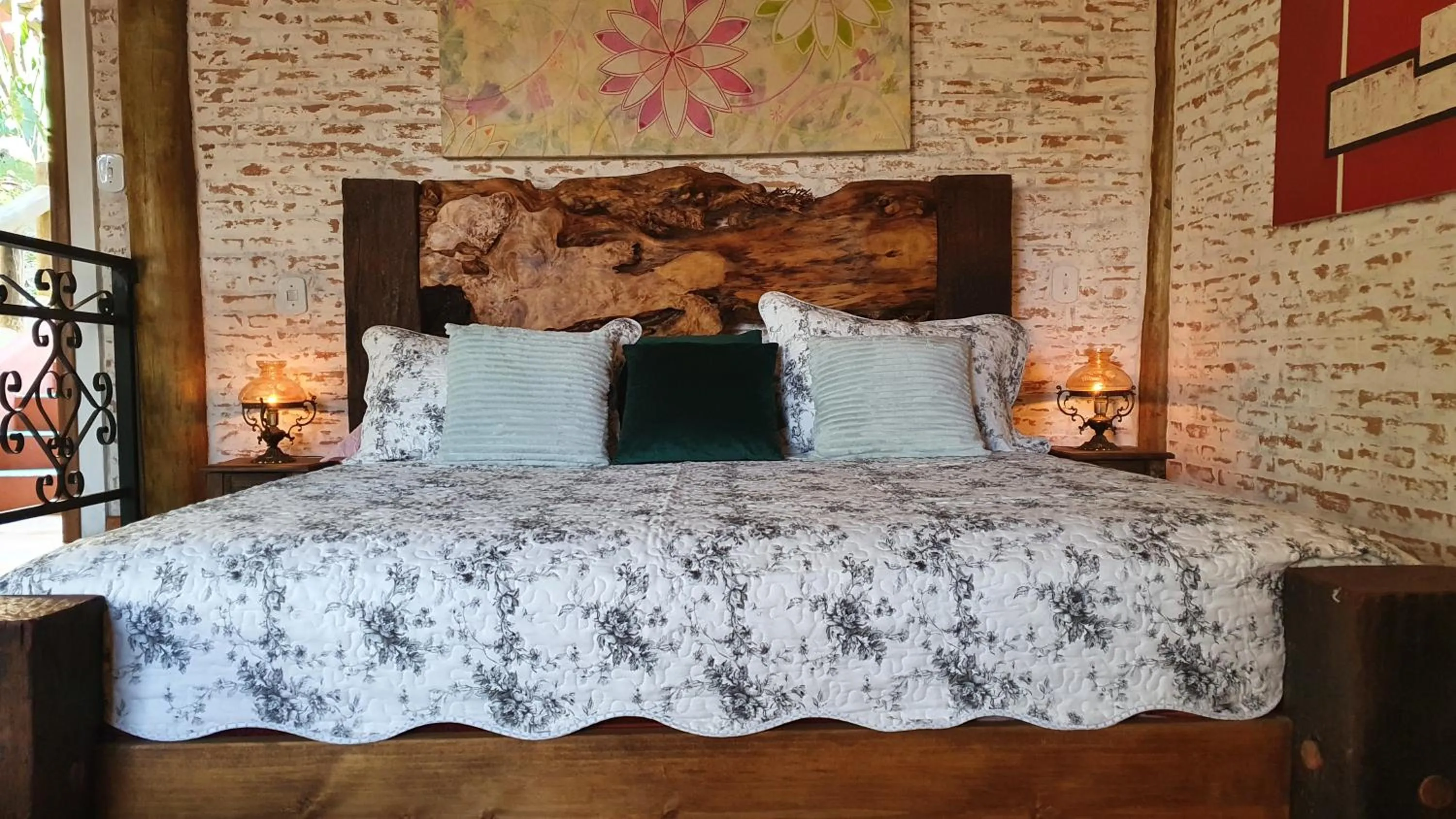 Bed in Pousada Alto da Neblina