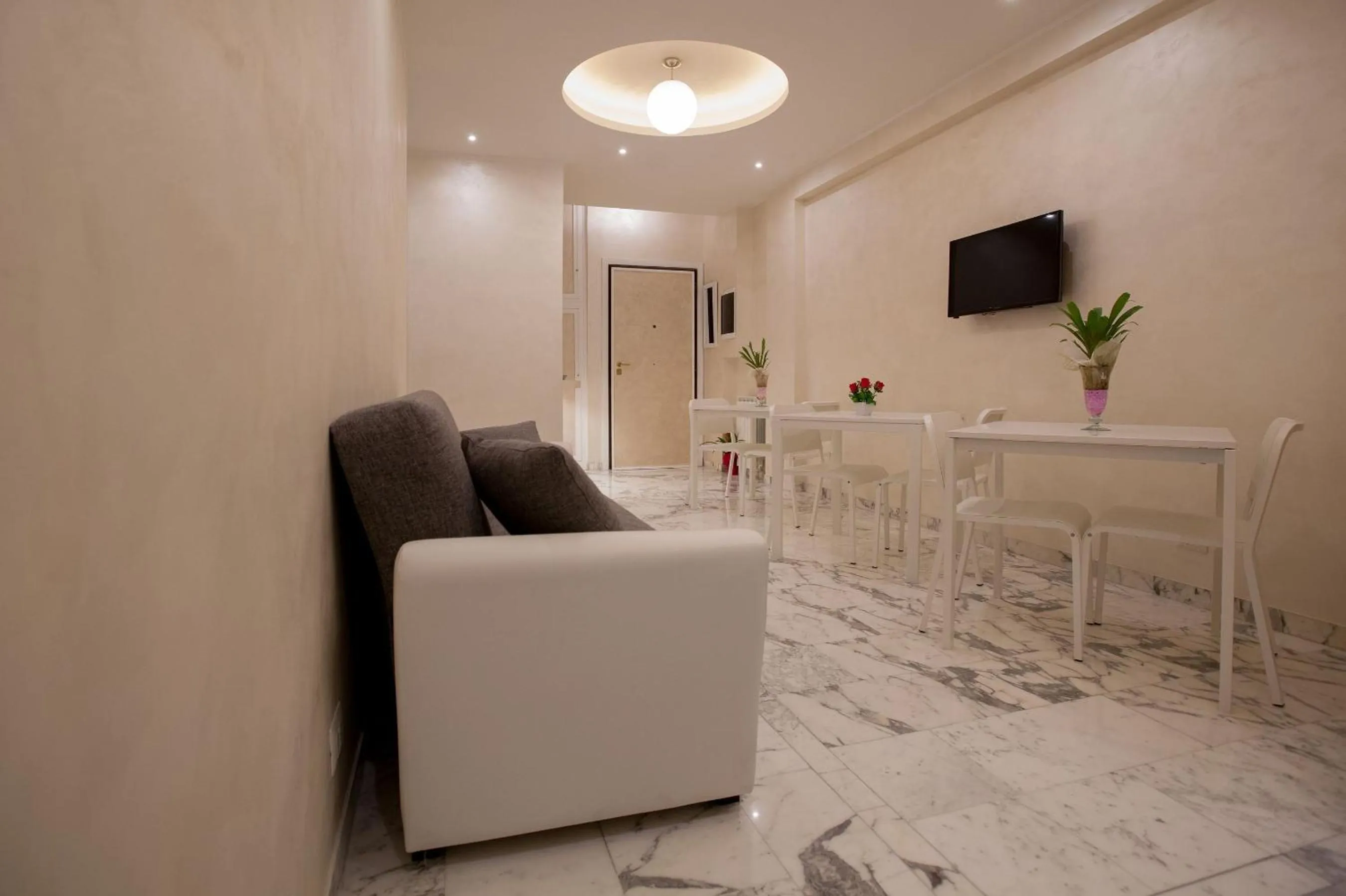 Lounge or bar in B&B Momenti Romani