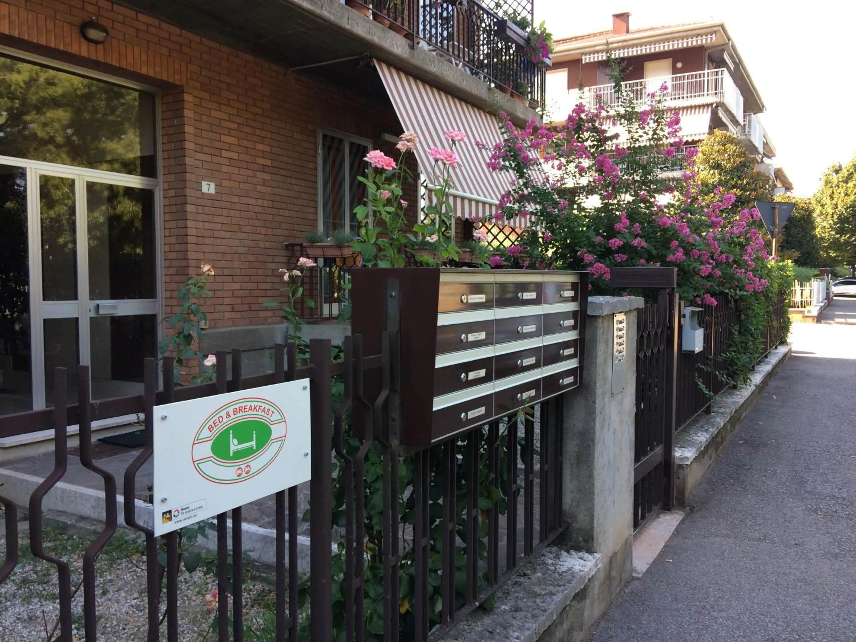 Facade/entrance in B&B Pergolesi