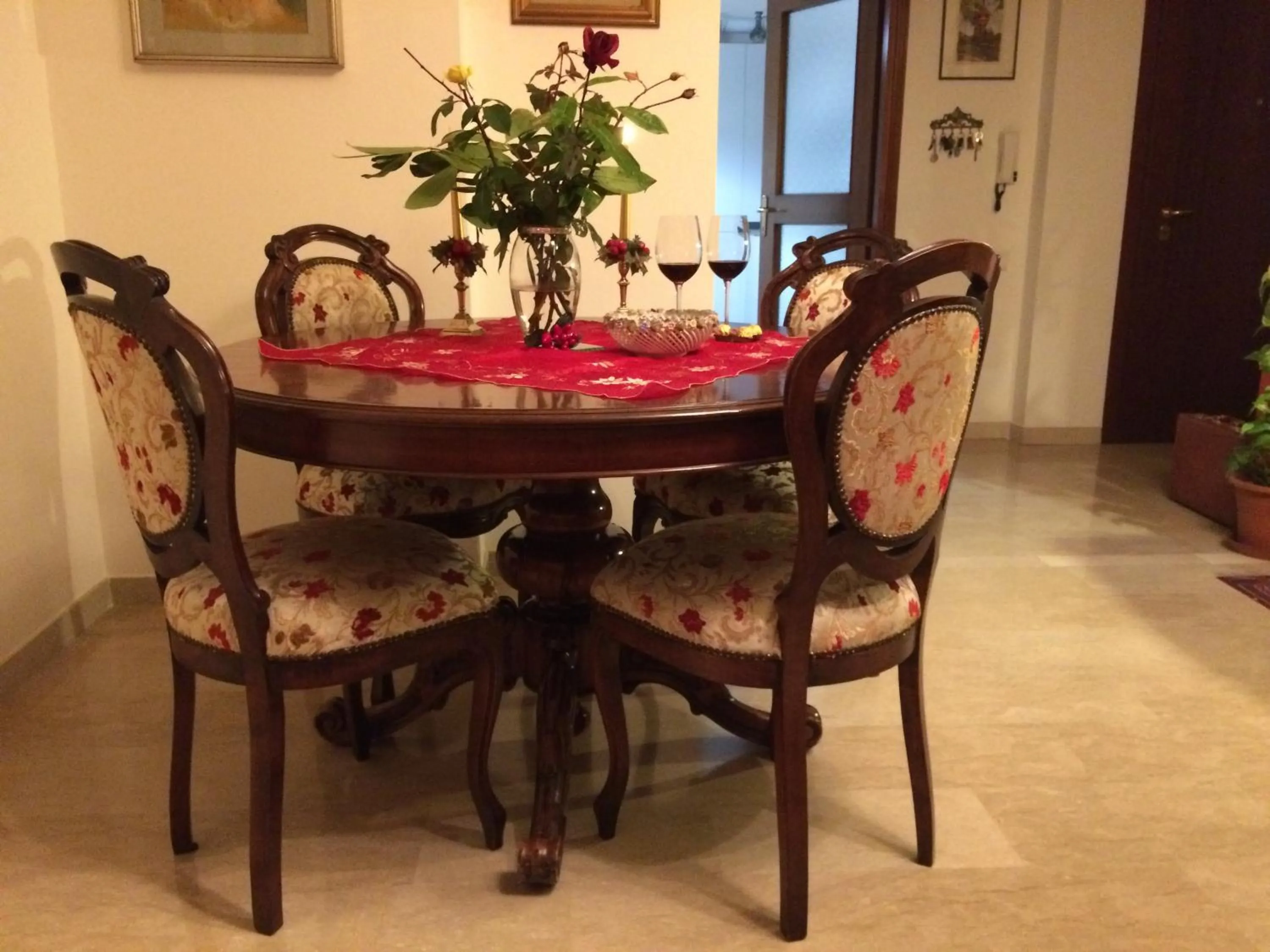 Communal lounge/ TV room in B&B Pergolesi