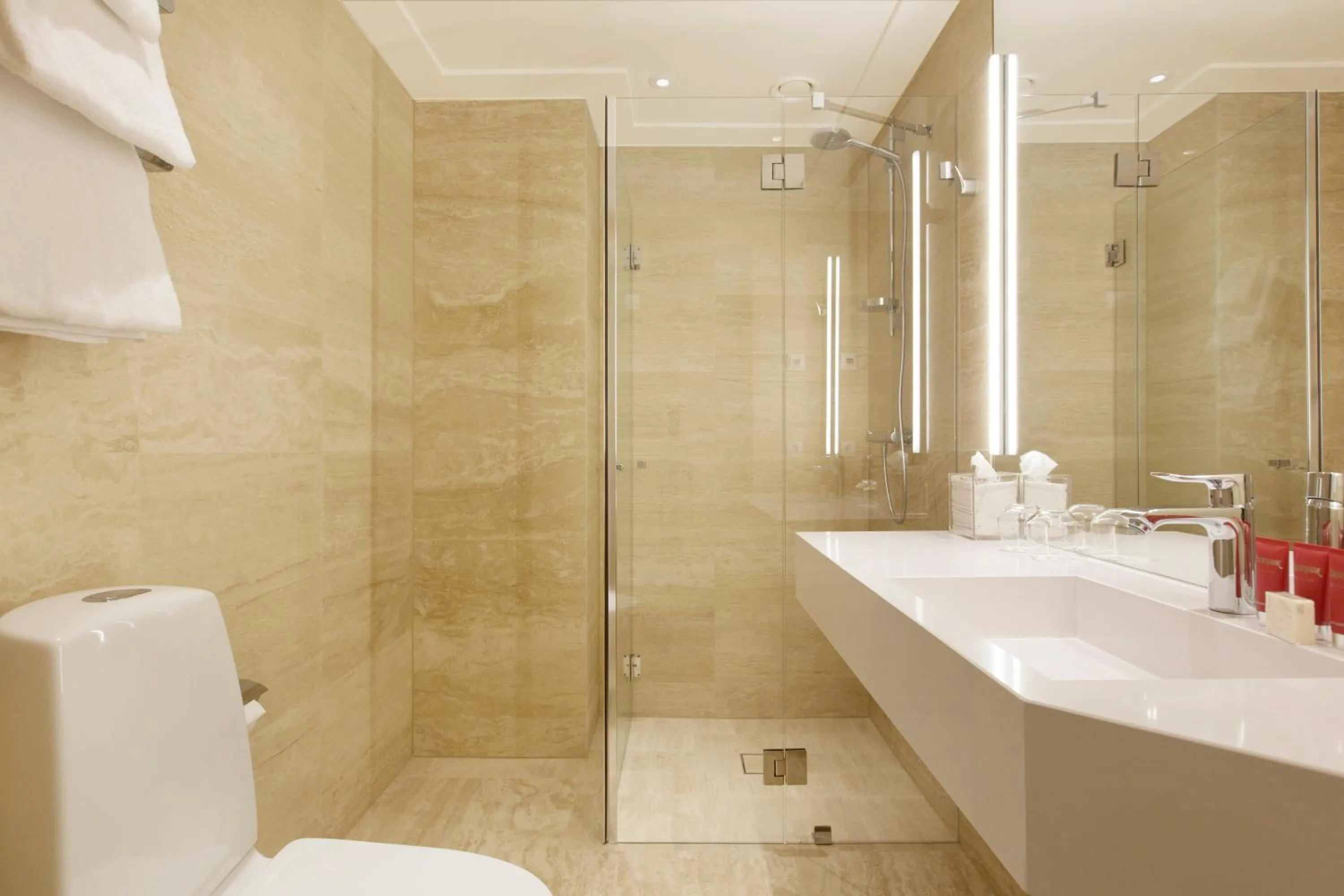 Bathroom in Elite Hotel Mimer