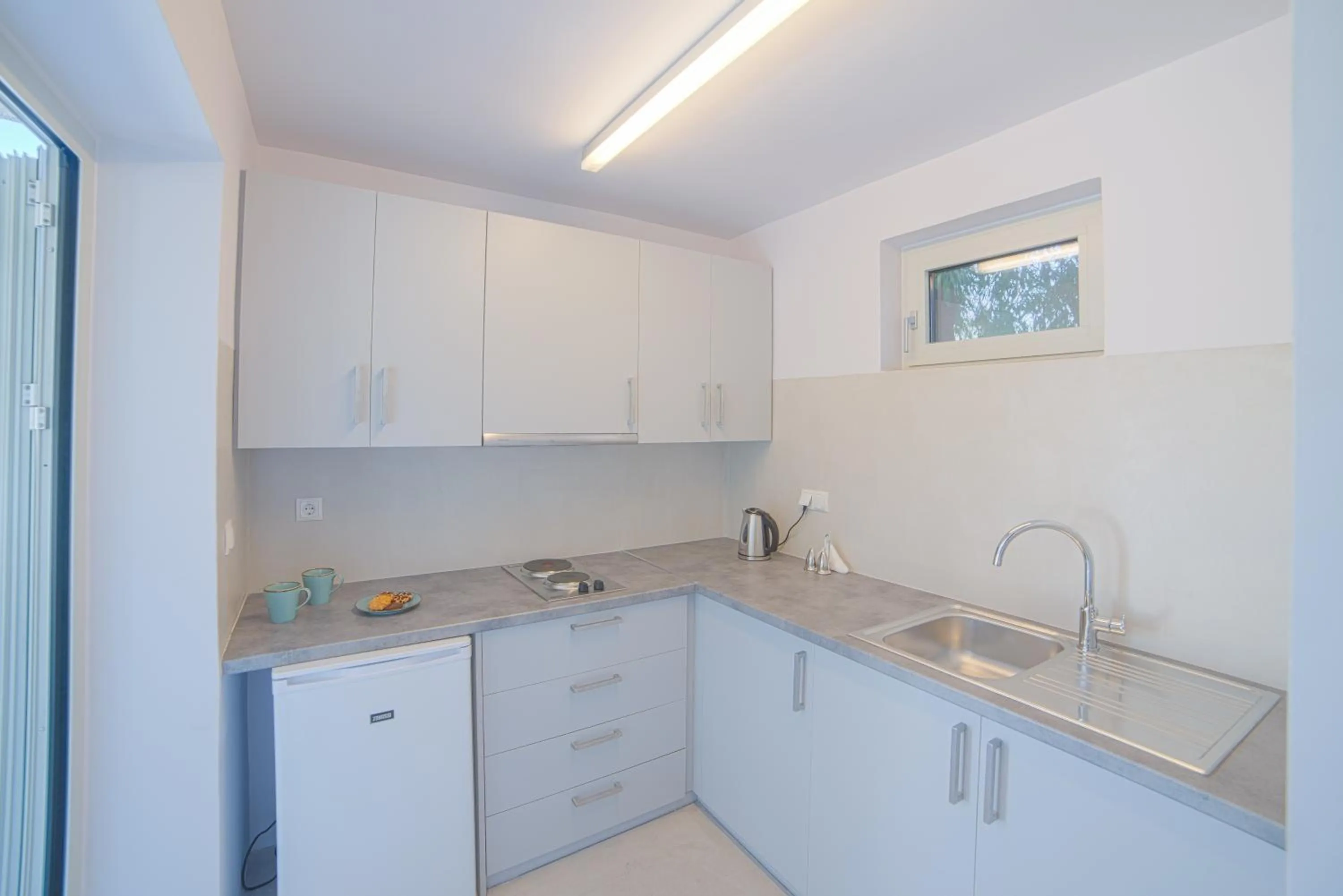 Kitchen or kitchenette in Lavender Cove