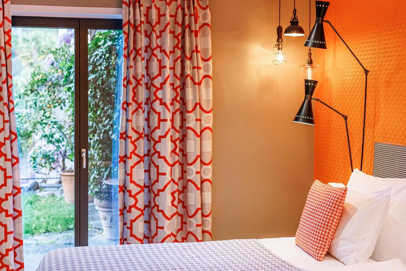 Bed in Art Hotel Riposo