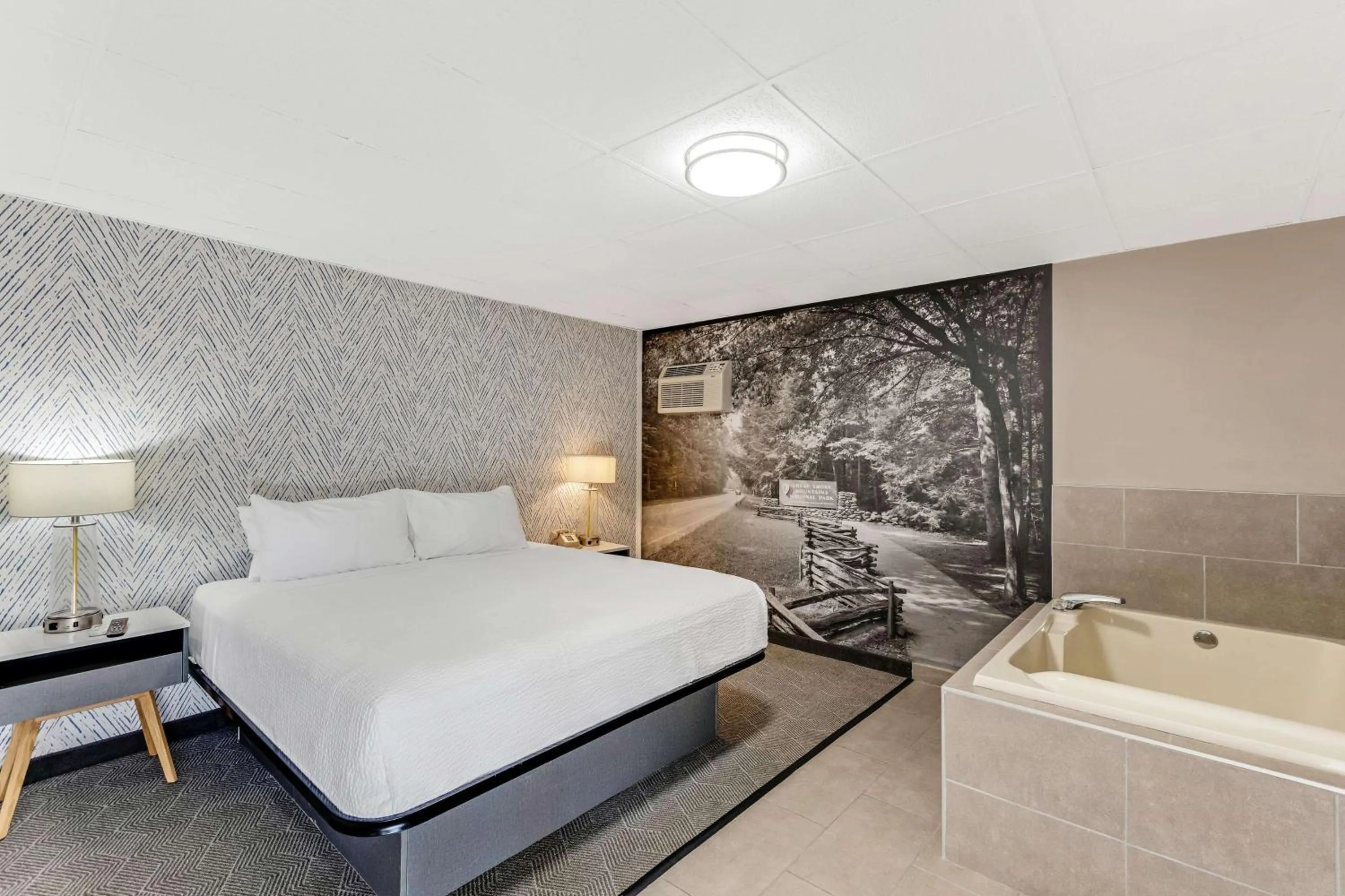 Photo of the whole room, Bed in The Wander Hotel