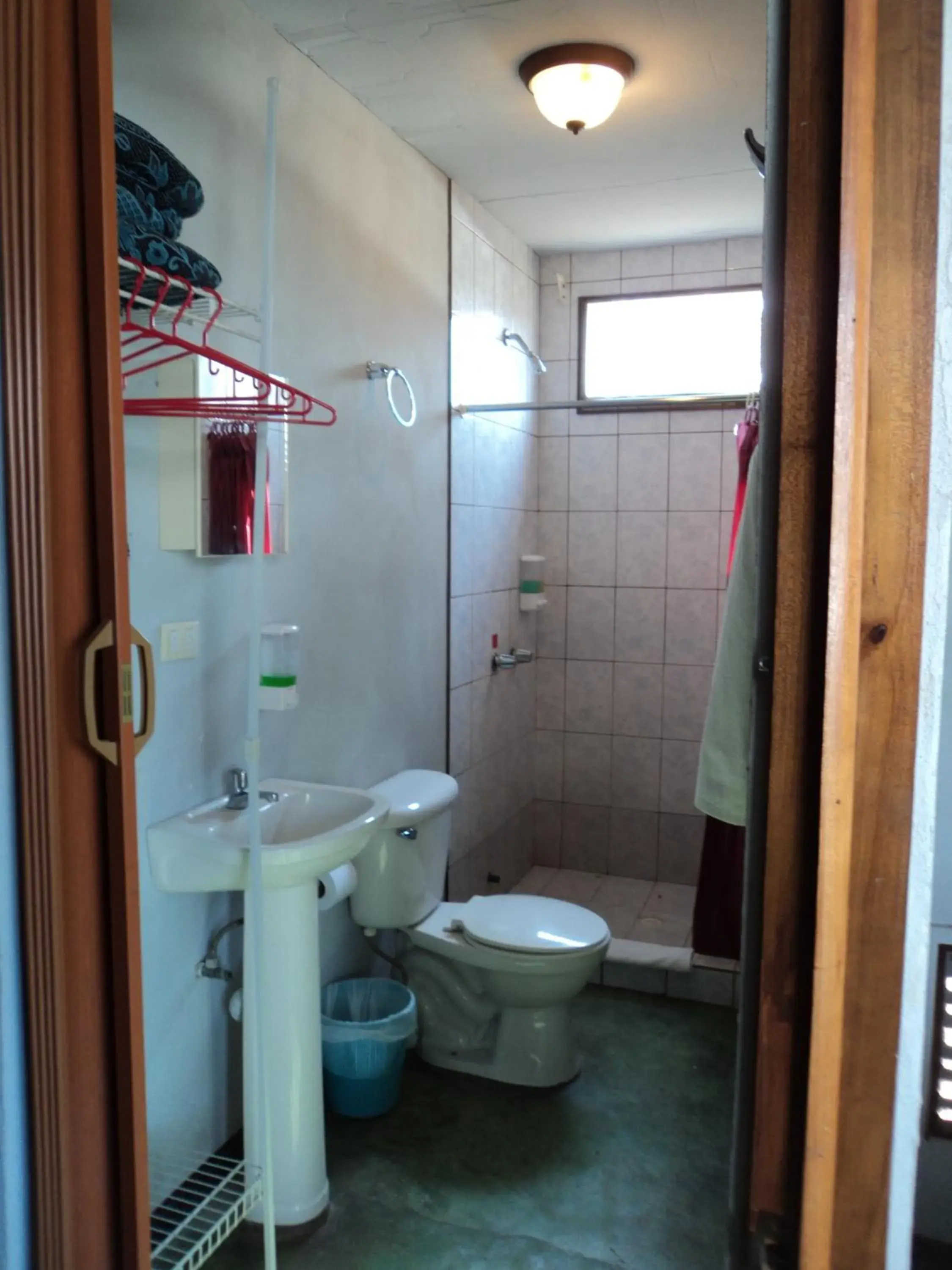 Family Room with Private Bathroom in Cabinas Dormi Bene Family Room with Private Bathroom in Cabinas Dormi Bene