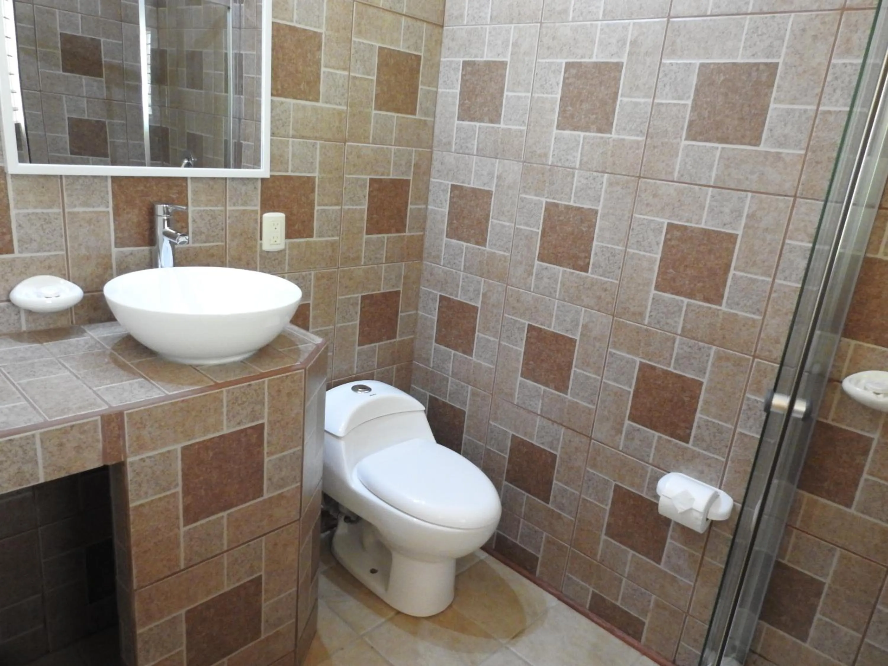 Bathroom in Playa Negra Guesthouse