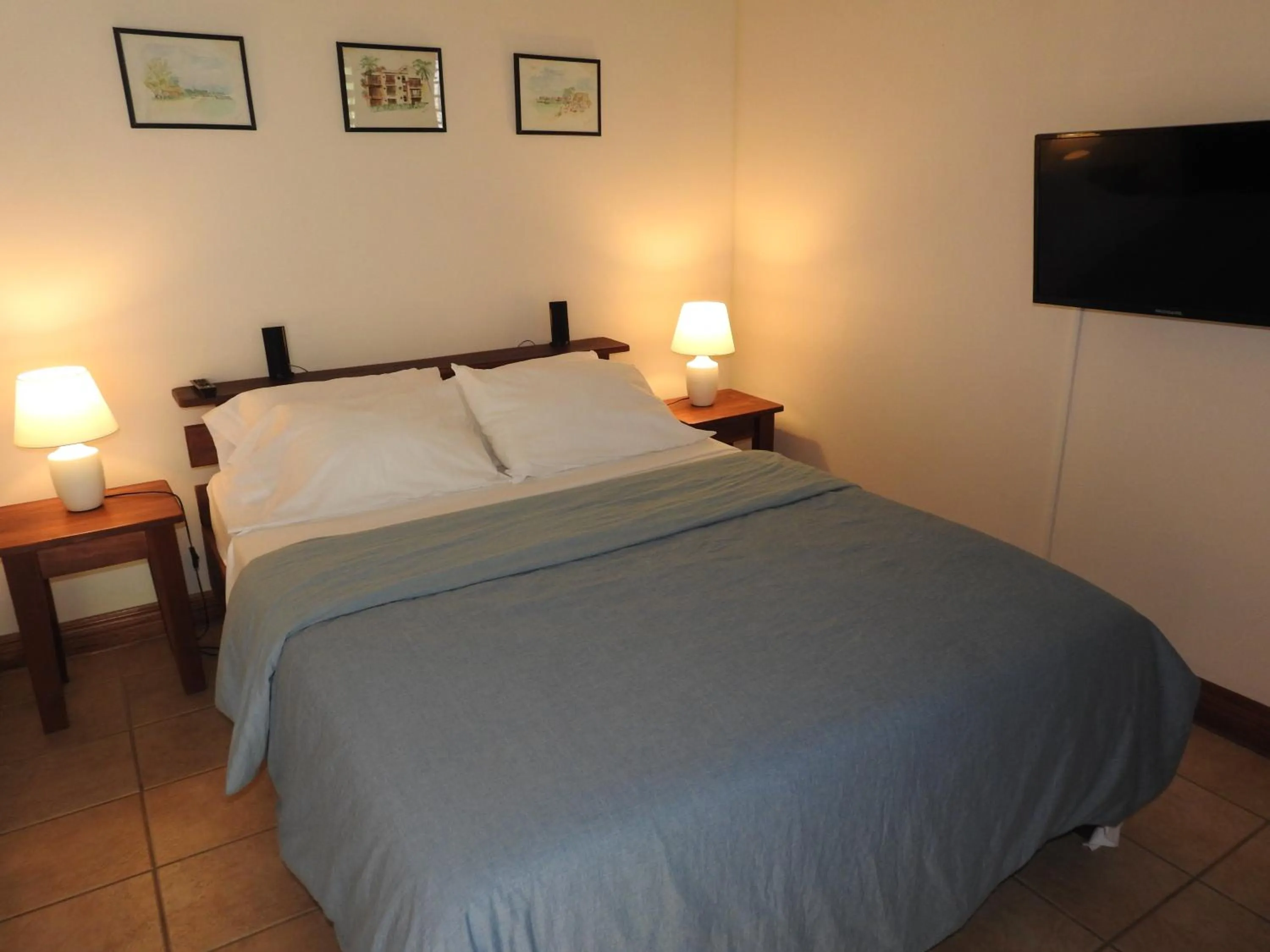 Bed in Playa Negra Guesthouse