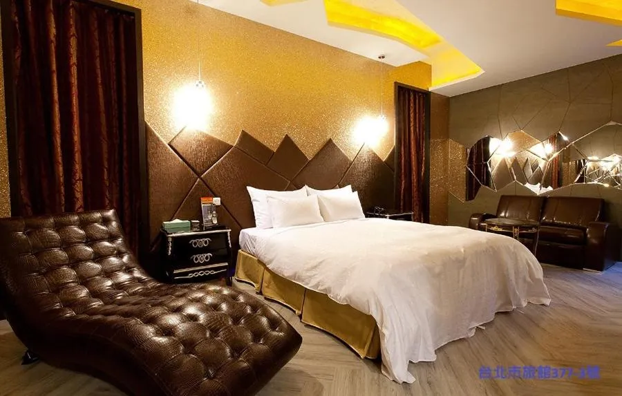 Bed in 探索汽車旅館 延平館 台北市旅館377-3號