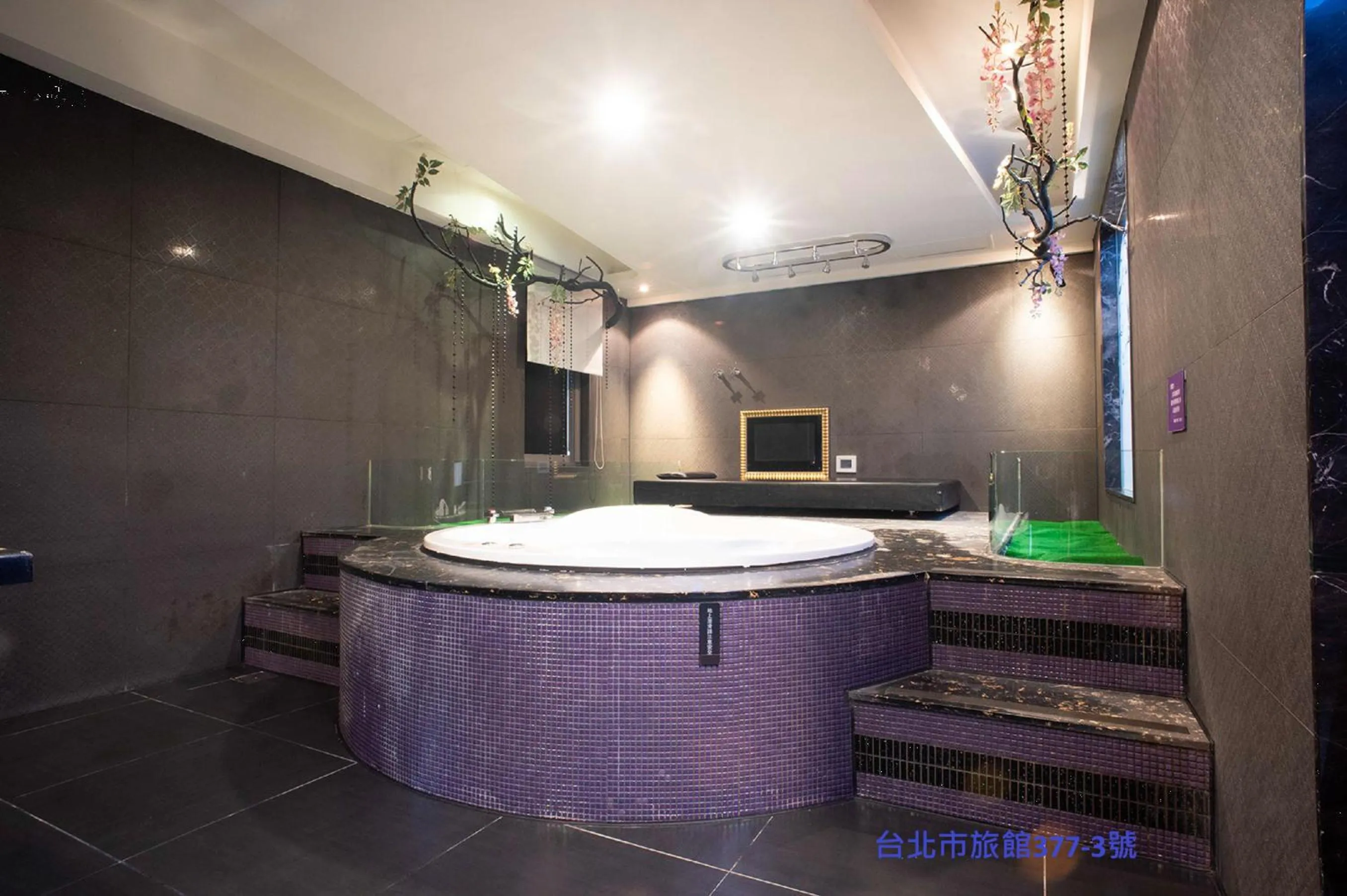 探索汽車旅館 延平館 台北市旅館377-3號