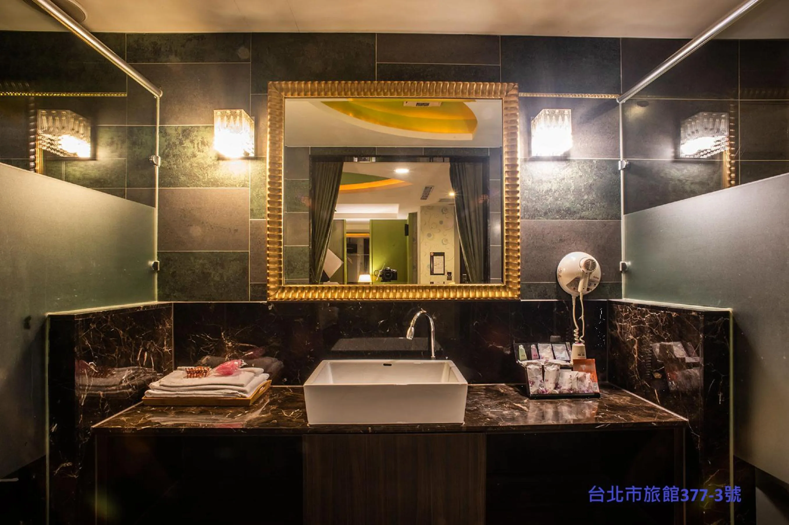 探索汽車旅館 延平館 台北市旅館377-3號