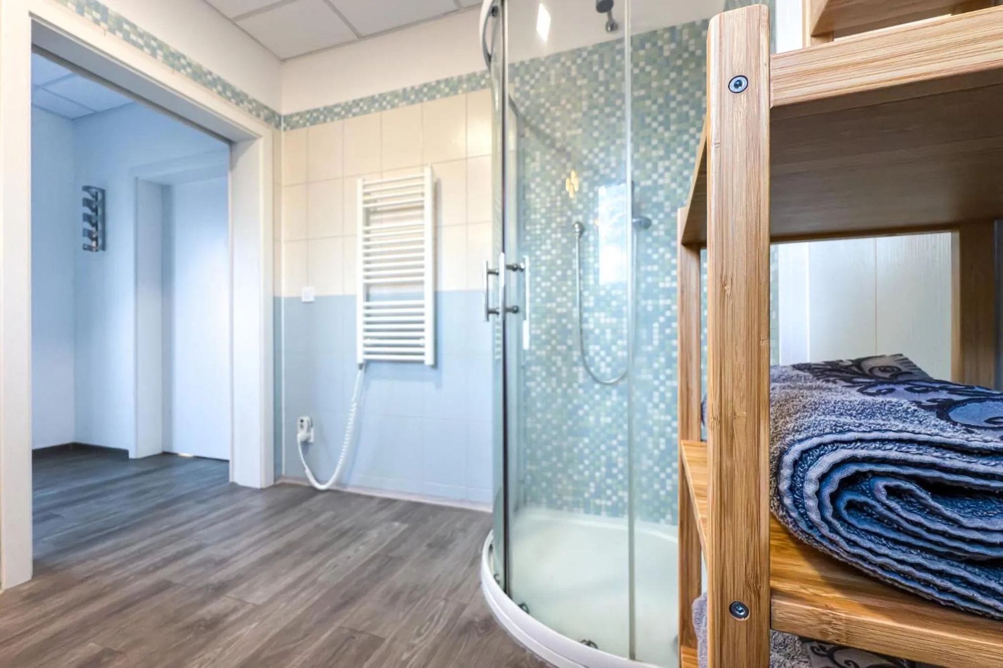 Shower, Bed in Aparthotel DKS
