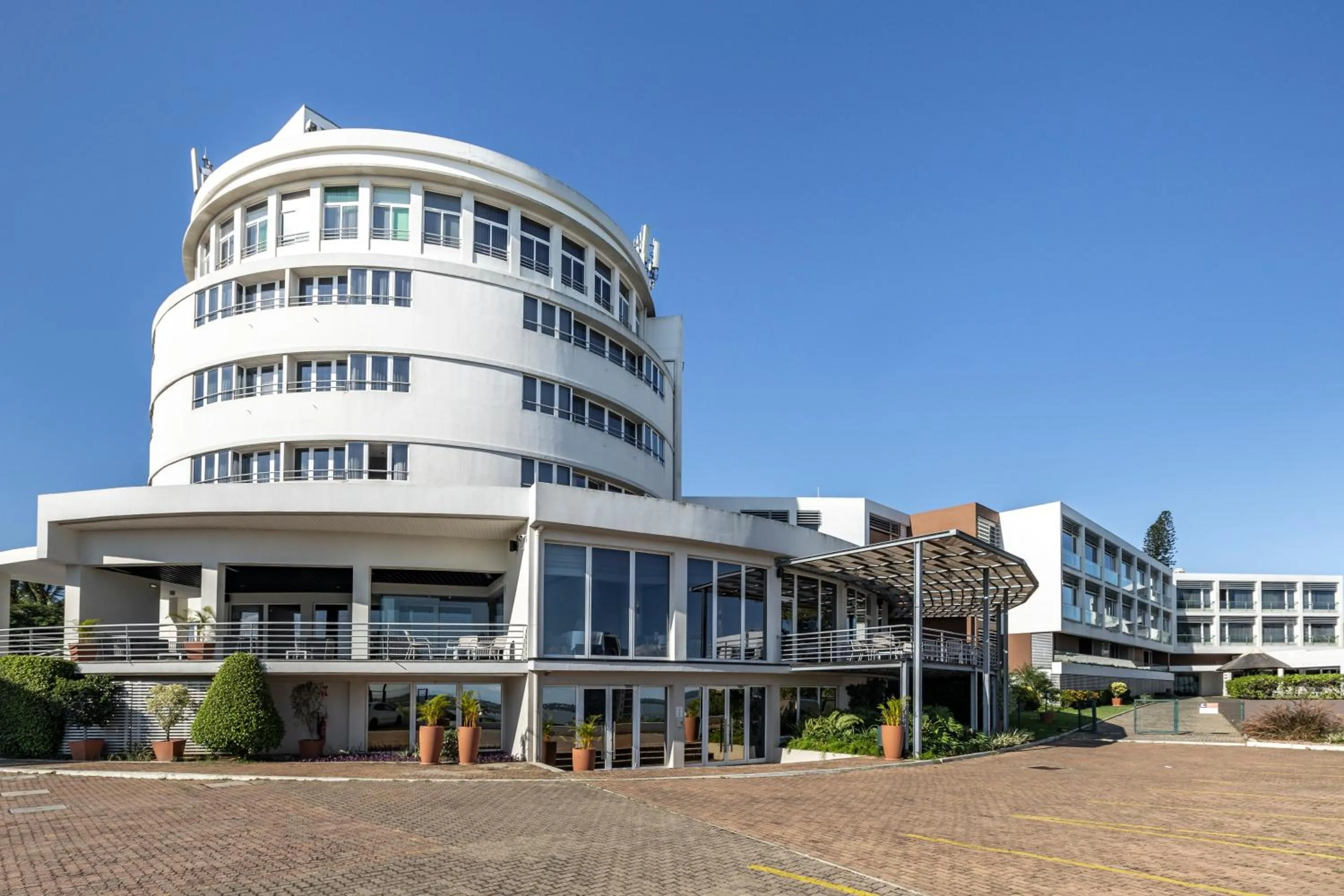 Property building in Montebelo Girassol Maputo Hotel