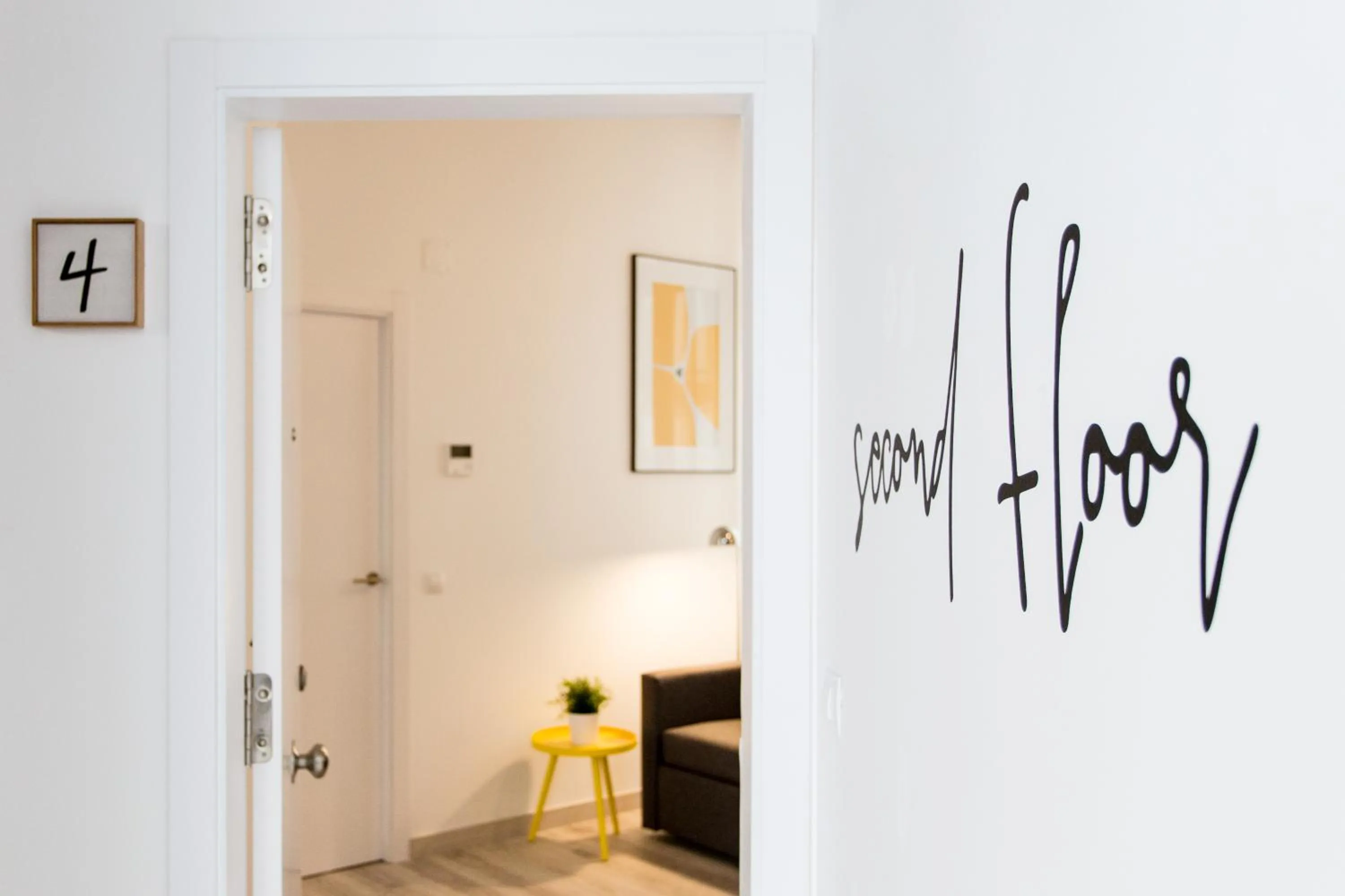 Facade/entrance in Apartamentos Wallace