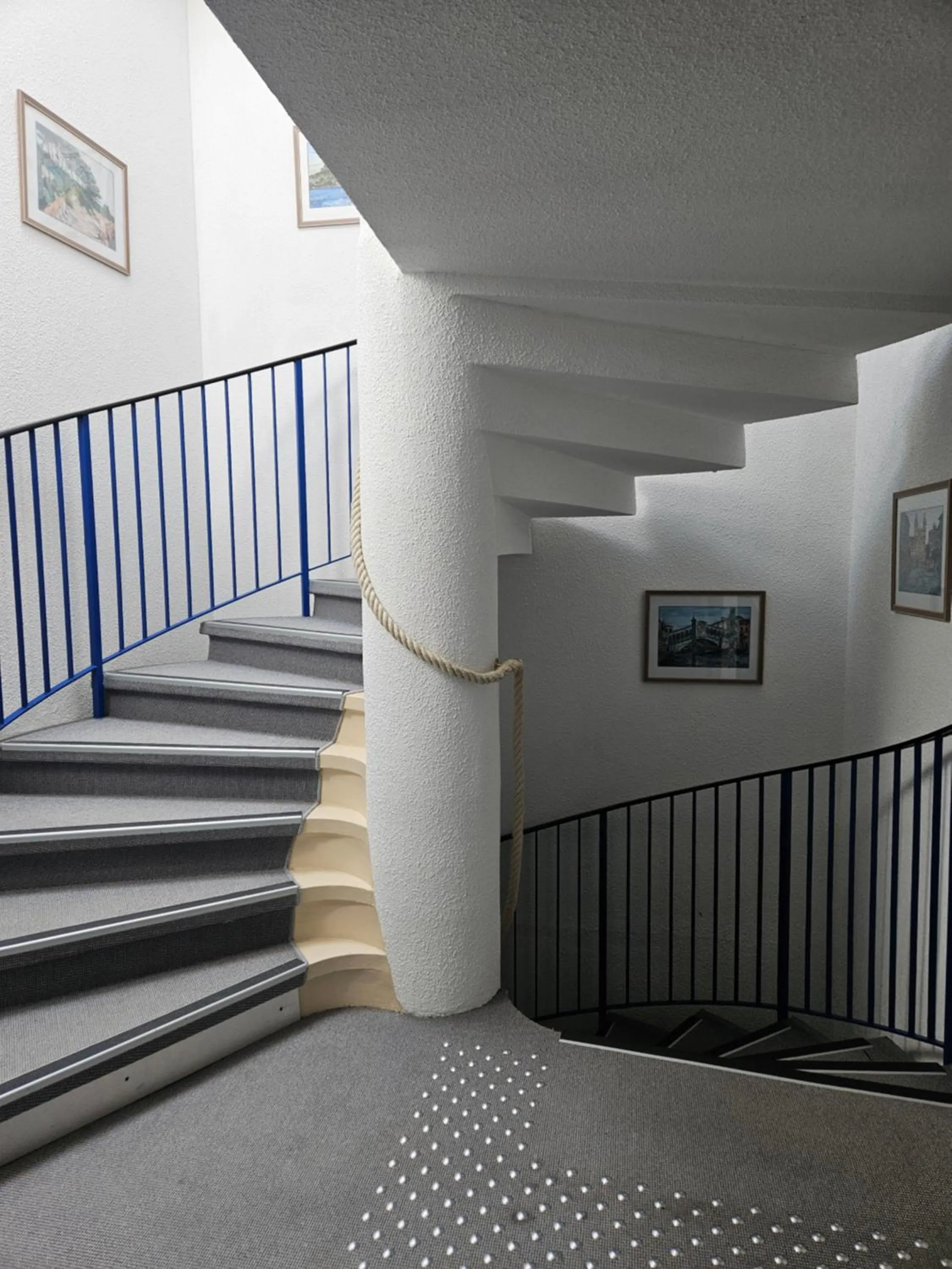 room service in Le Val d'Amby