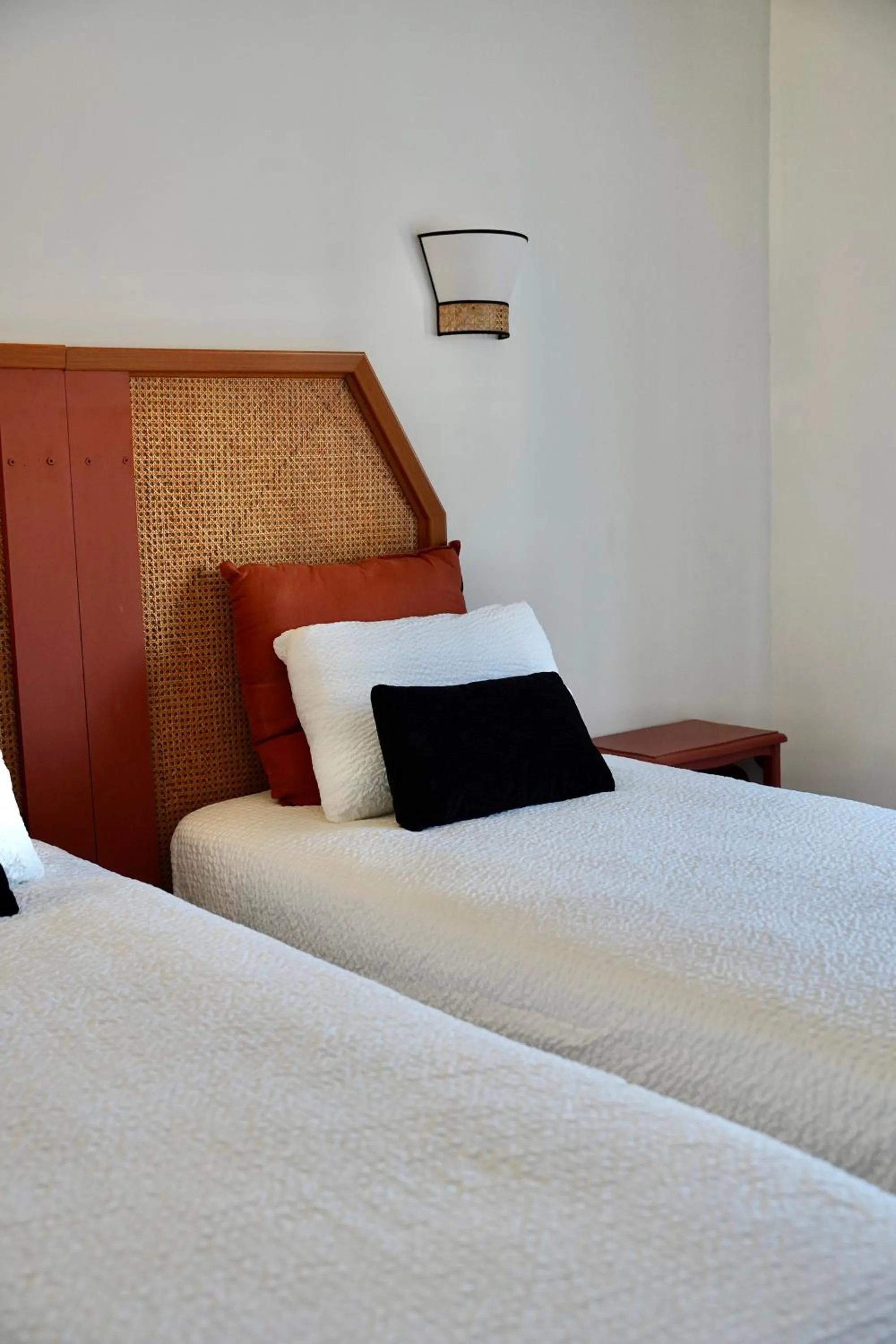 Bedroom, Bed in Hotel de France