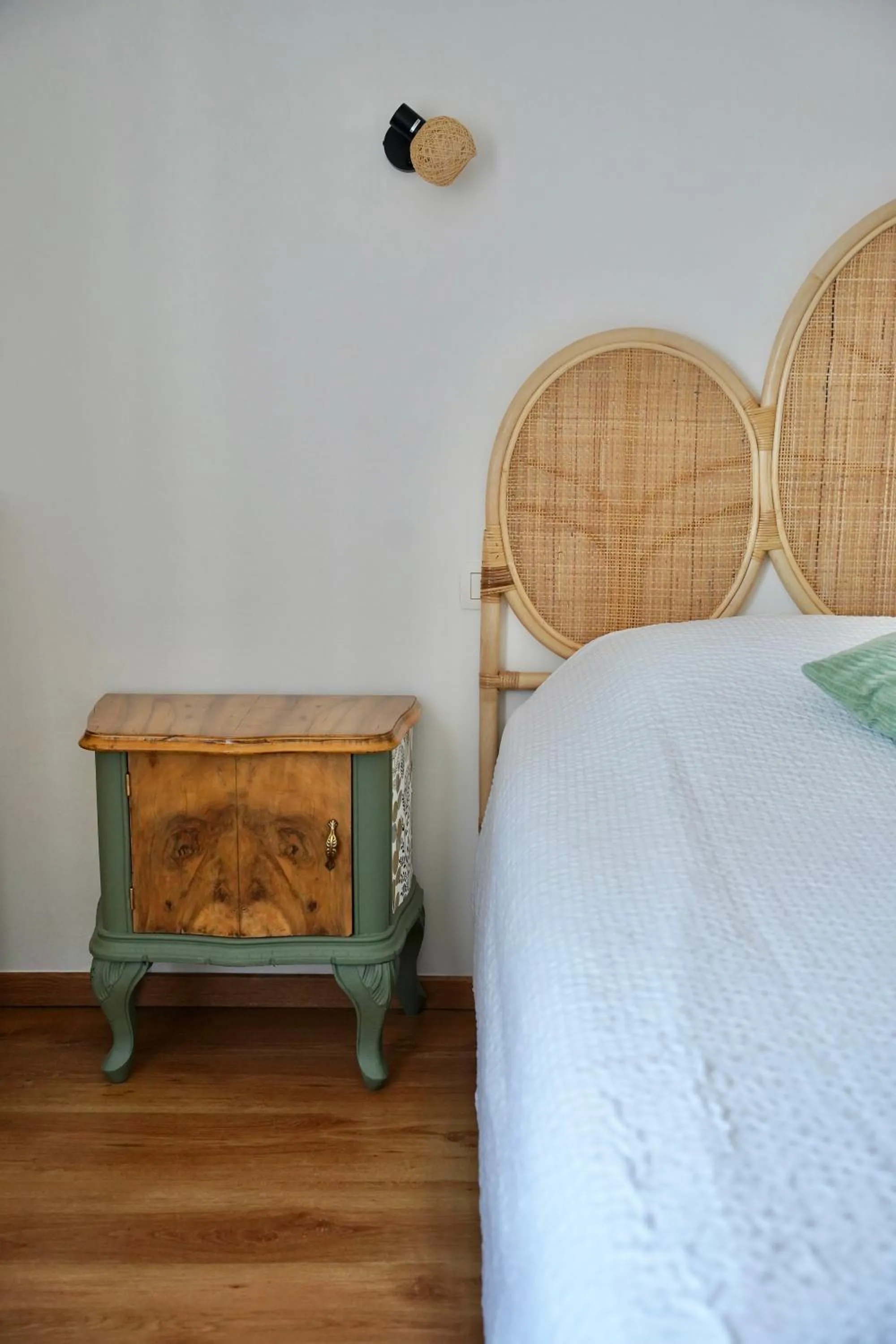 Bedroom, Bed in Hotel de France