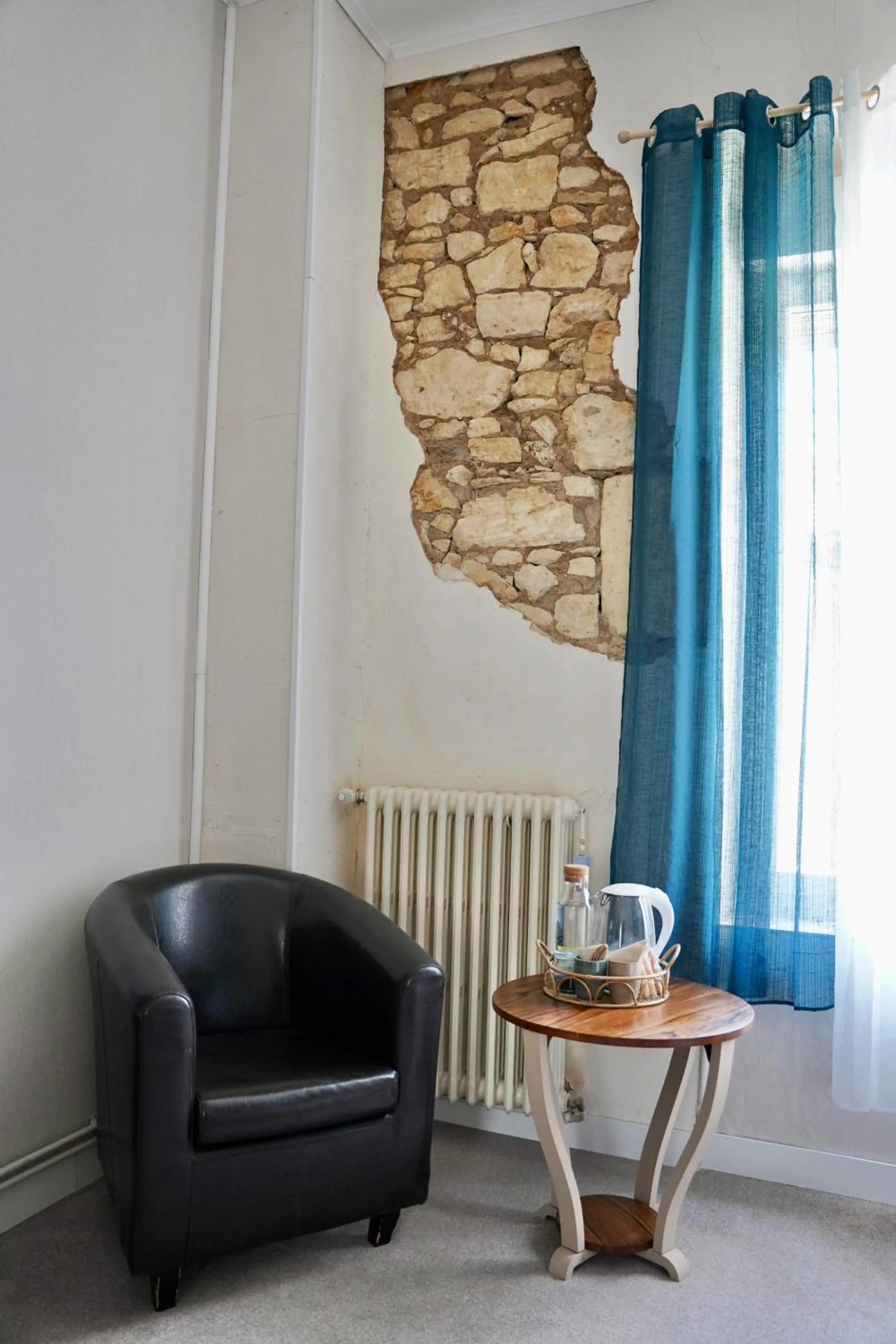 Bedroom in Hotel de France