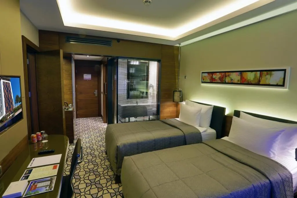 Bedroom, Bed in Royal Stay Palace Hotel