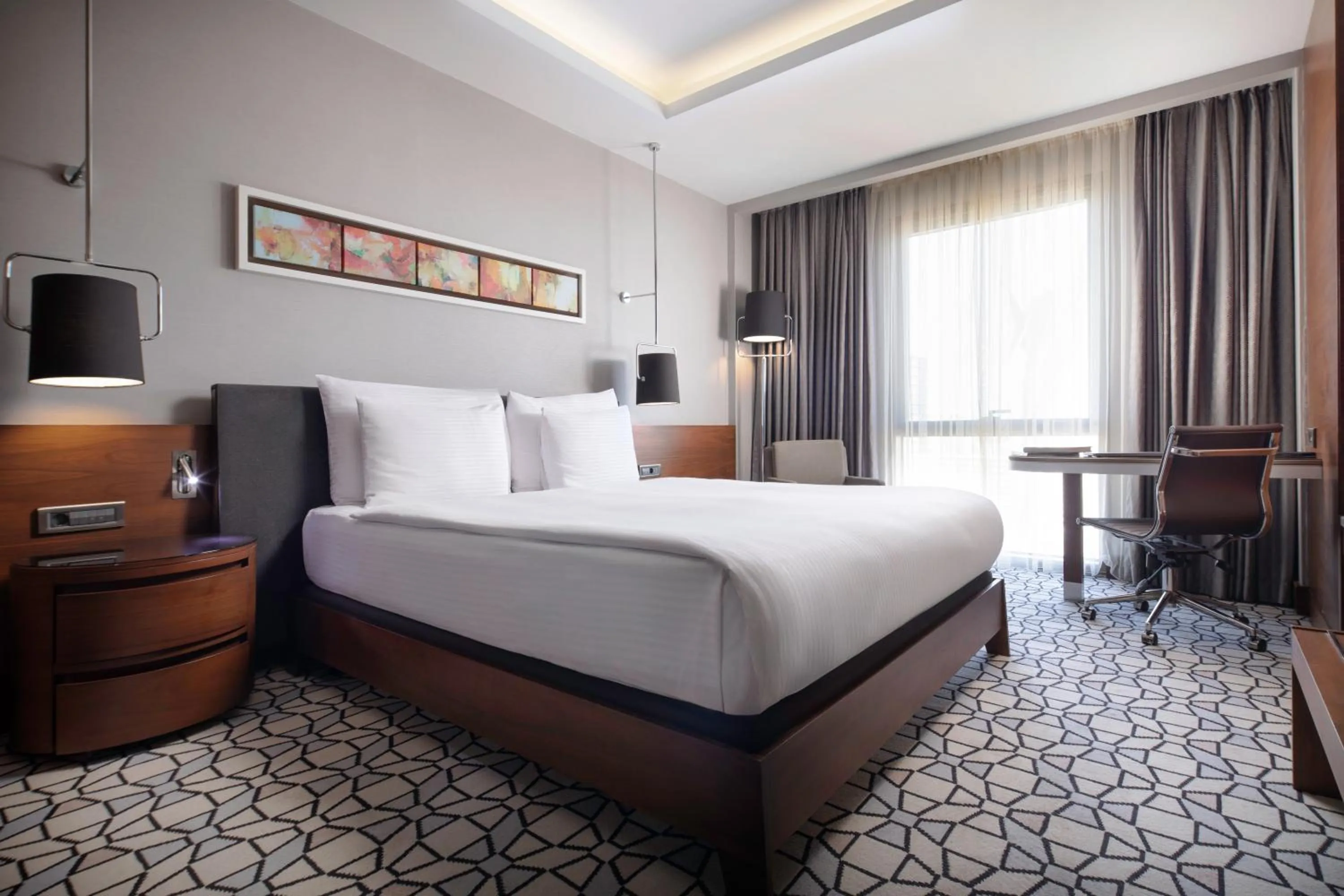 Photo of the whole room, Bed in Grand Harilton Otel