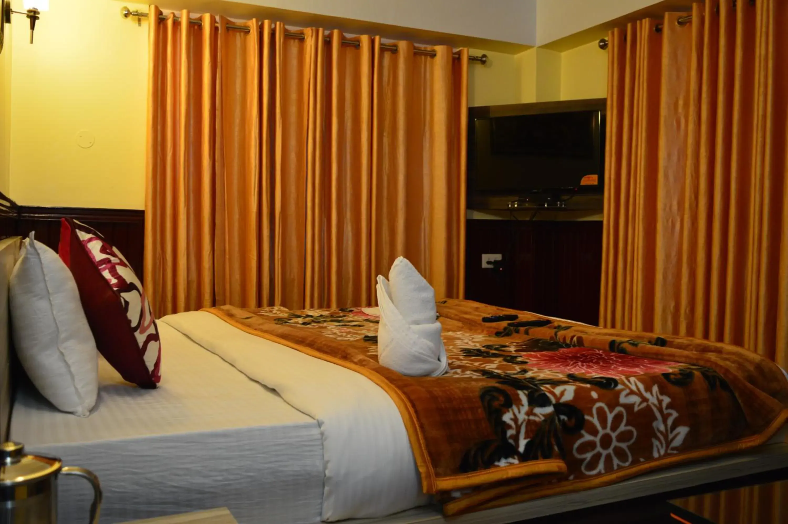 Deluxe Double Room in Hotel Golden Sunrise & Spa Deluxe Double Room in Hotel Golden Sunrise & Spa