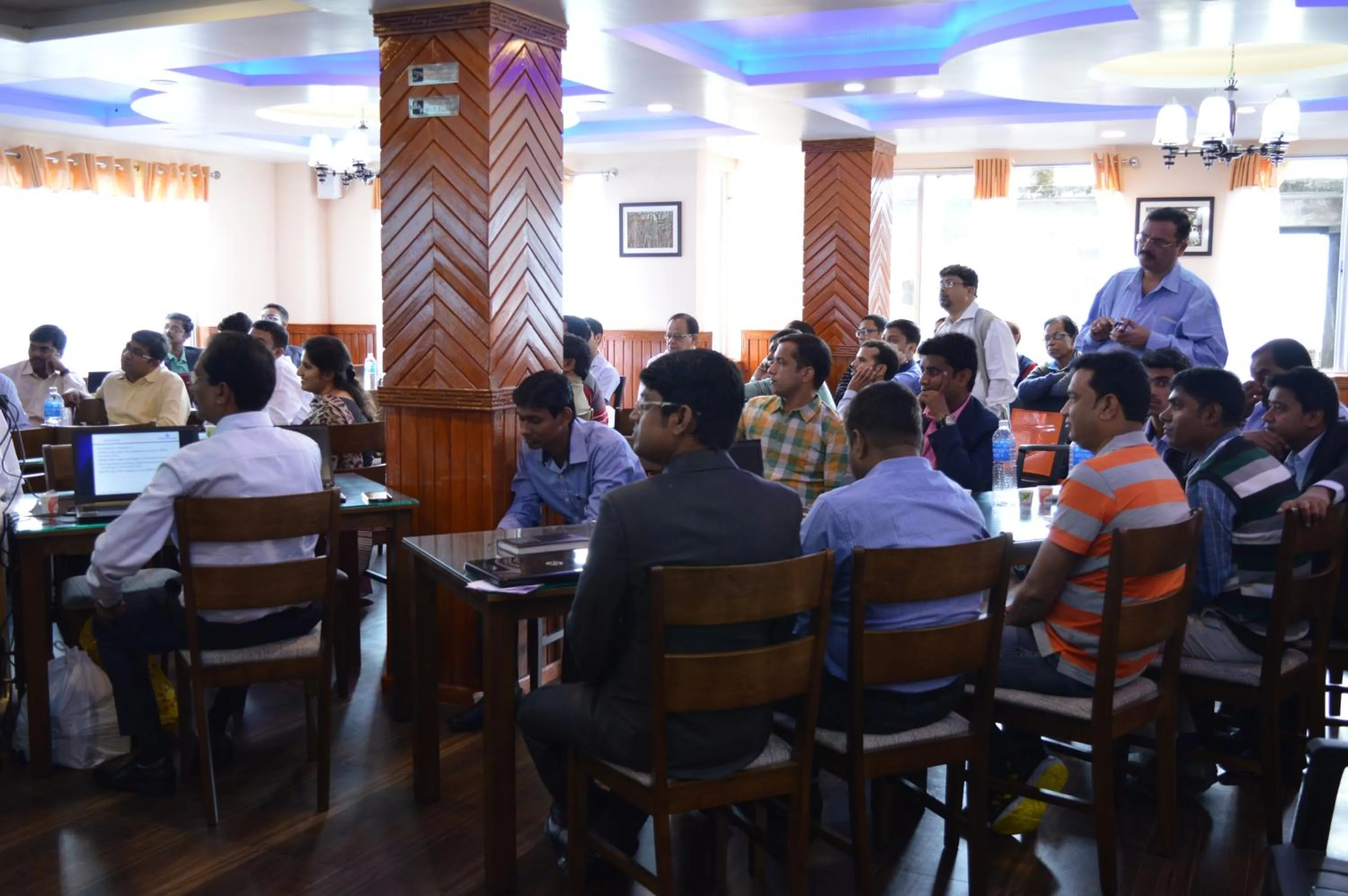 Restaurant/places to eat in Hotel Golden Sunrise & Spa