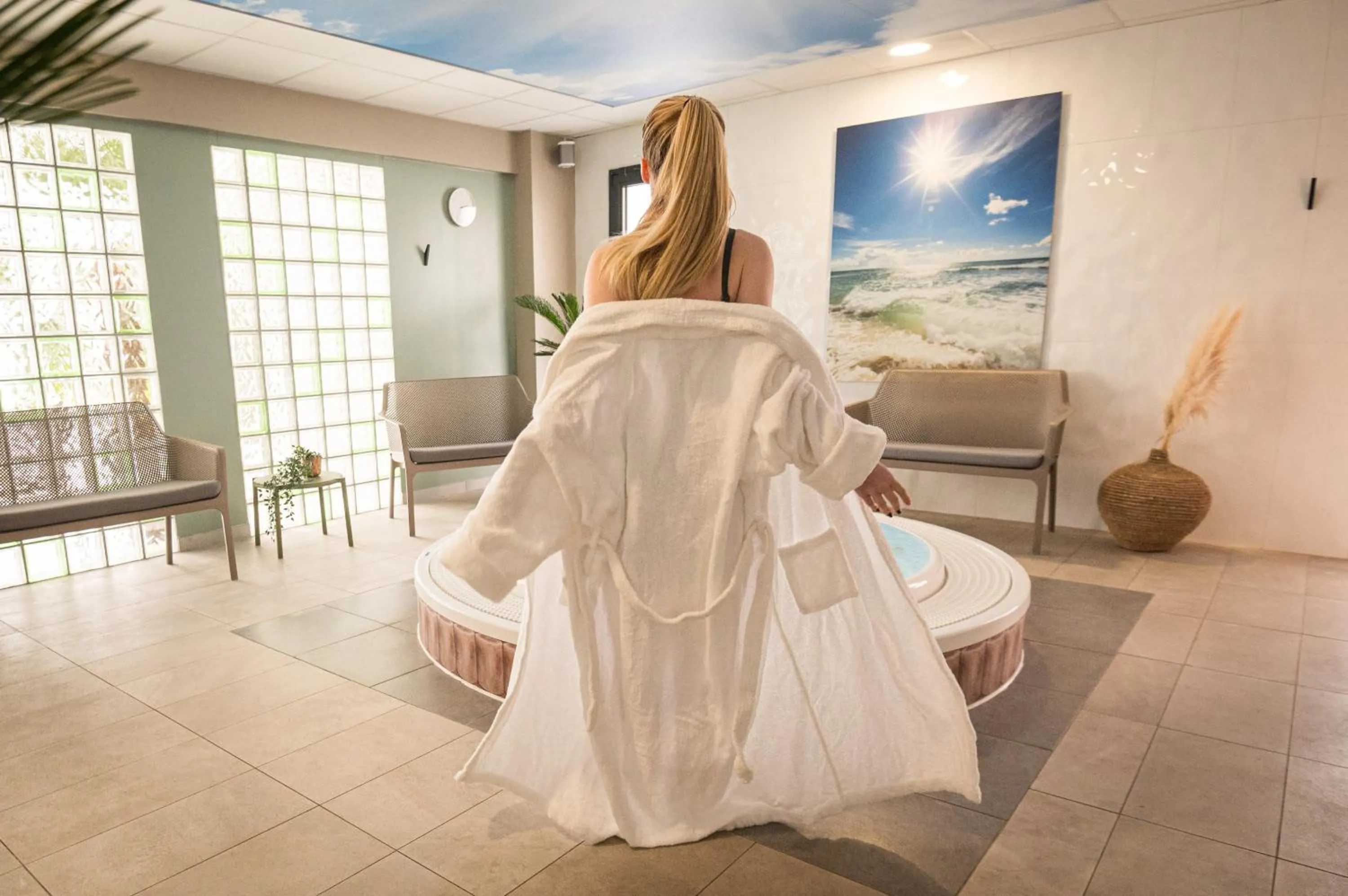 Hot Tub in Kyriad Prestige Residence & Spa Cabourg-Dives-sur-Mer