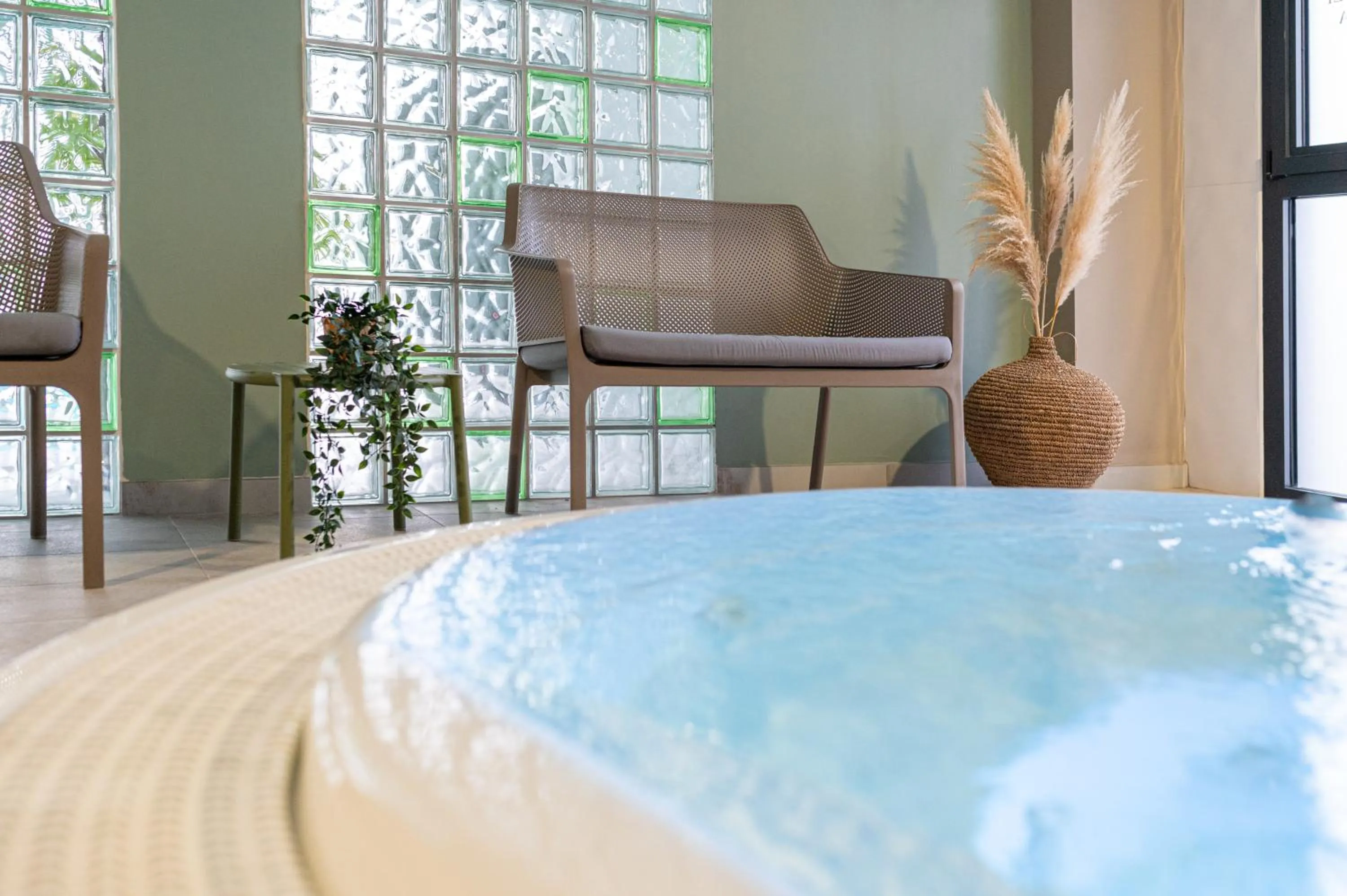 Hot Tub in Kyriad Prestige Residence & Spa Cabourg-Dives-sur-Mer