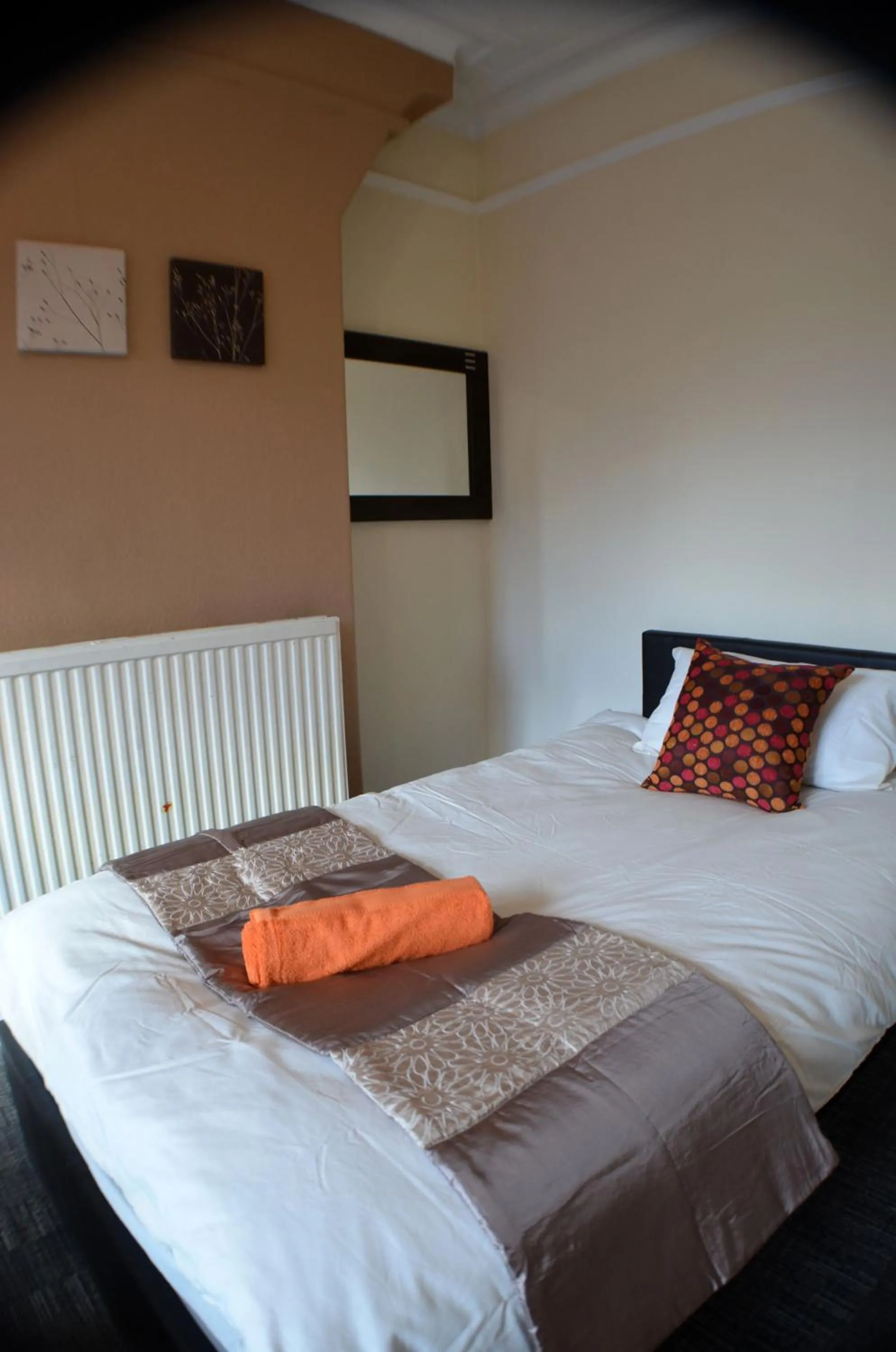 Bedroom, Bed in Birchfields Guest House