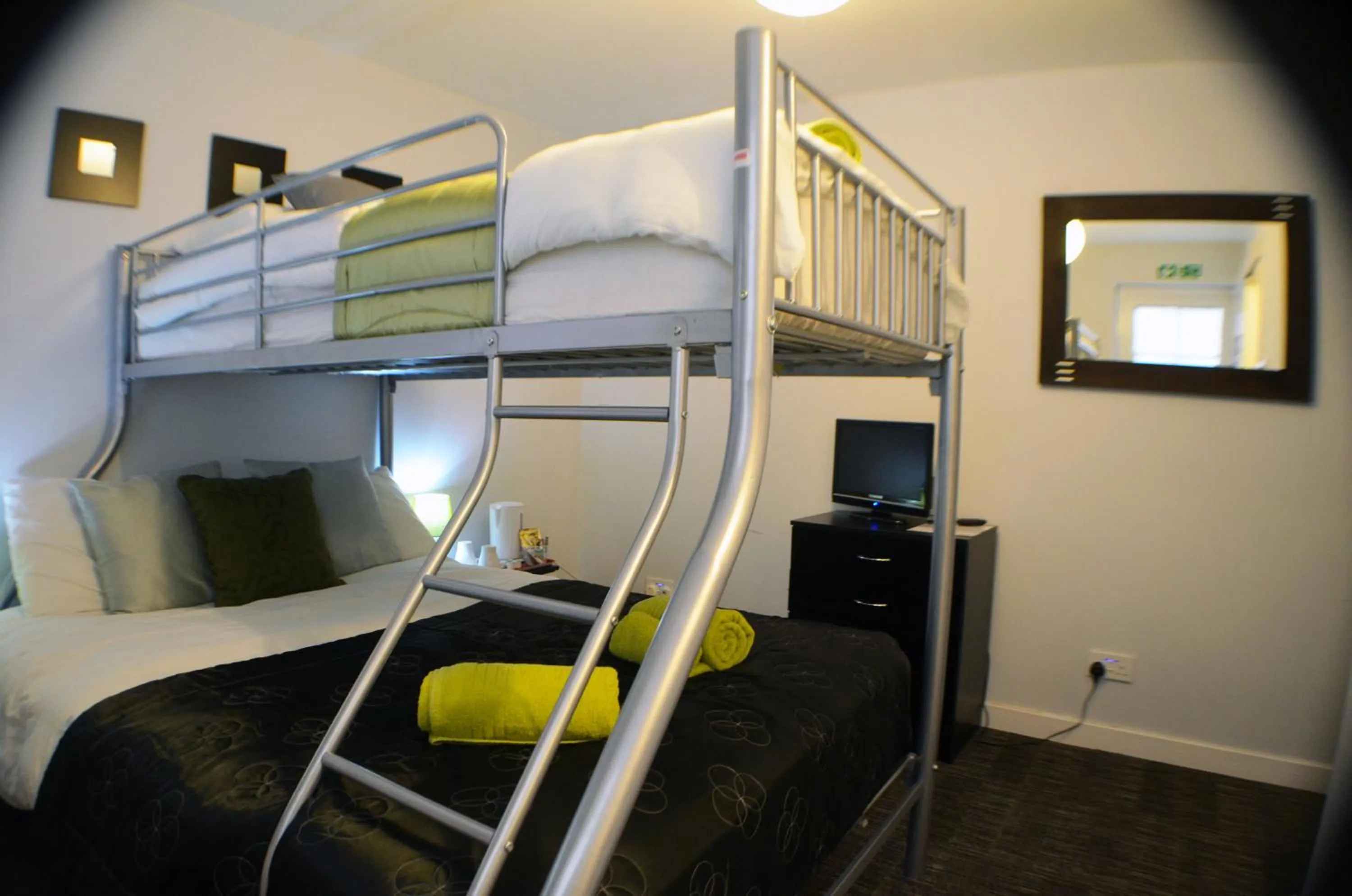 bunk bed, Bed in Birchfields Guest House