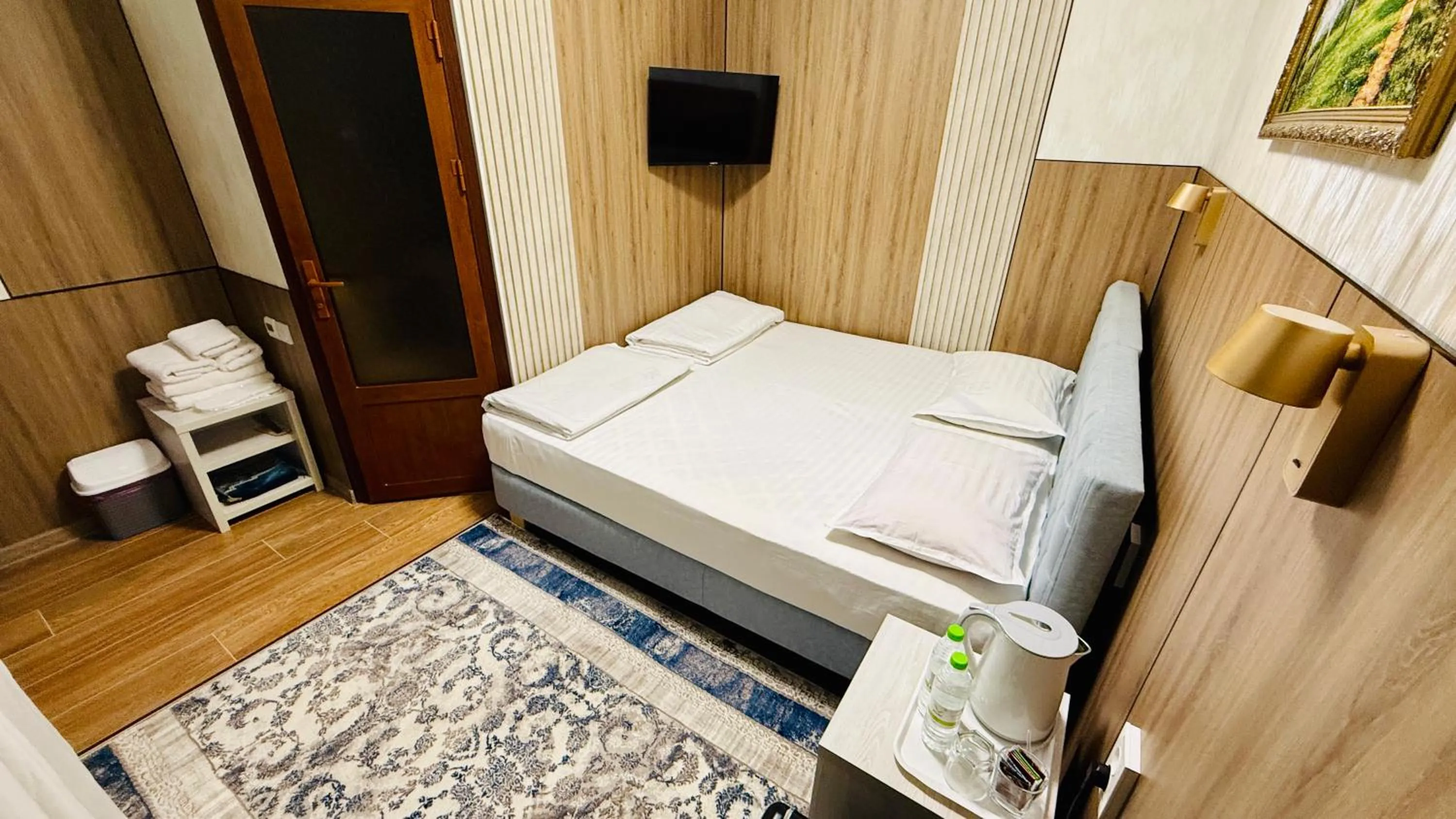 Bedroom, Bed in Samarkand Travel