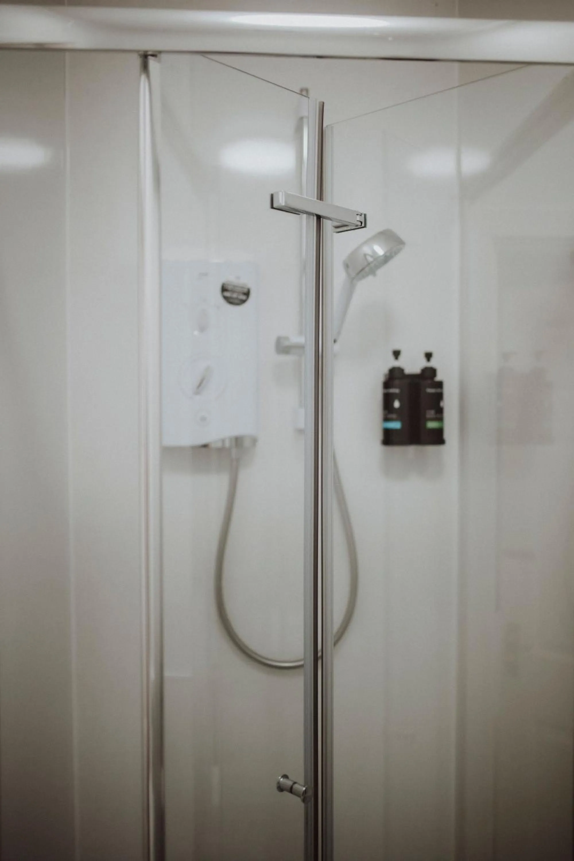 Shower in 16 Pilrig Guest House