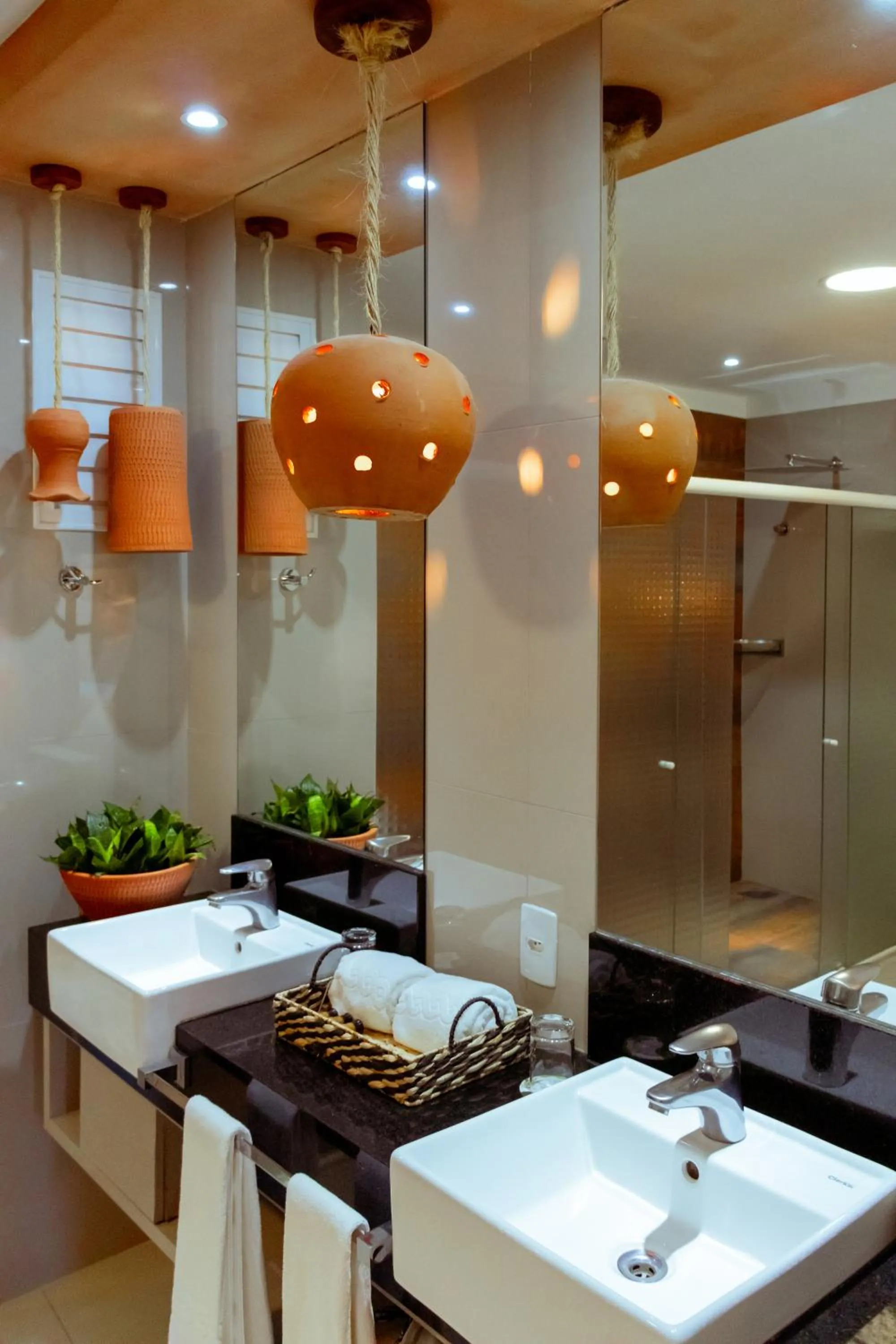 Bathroom in Vivaz Cataratas Hotel Resort