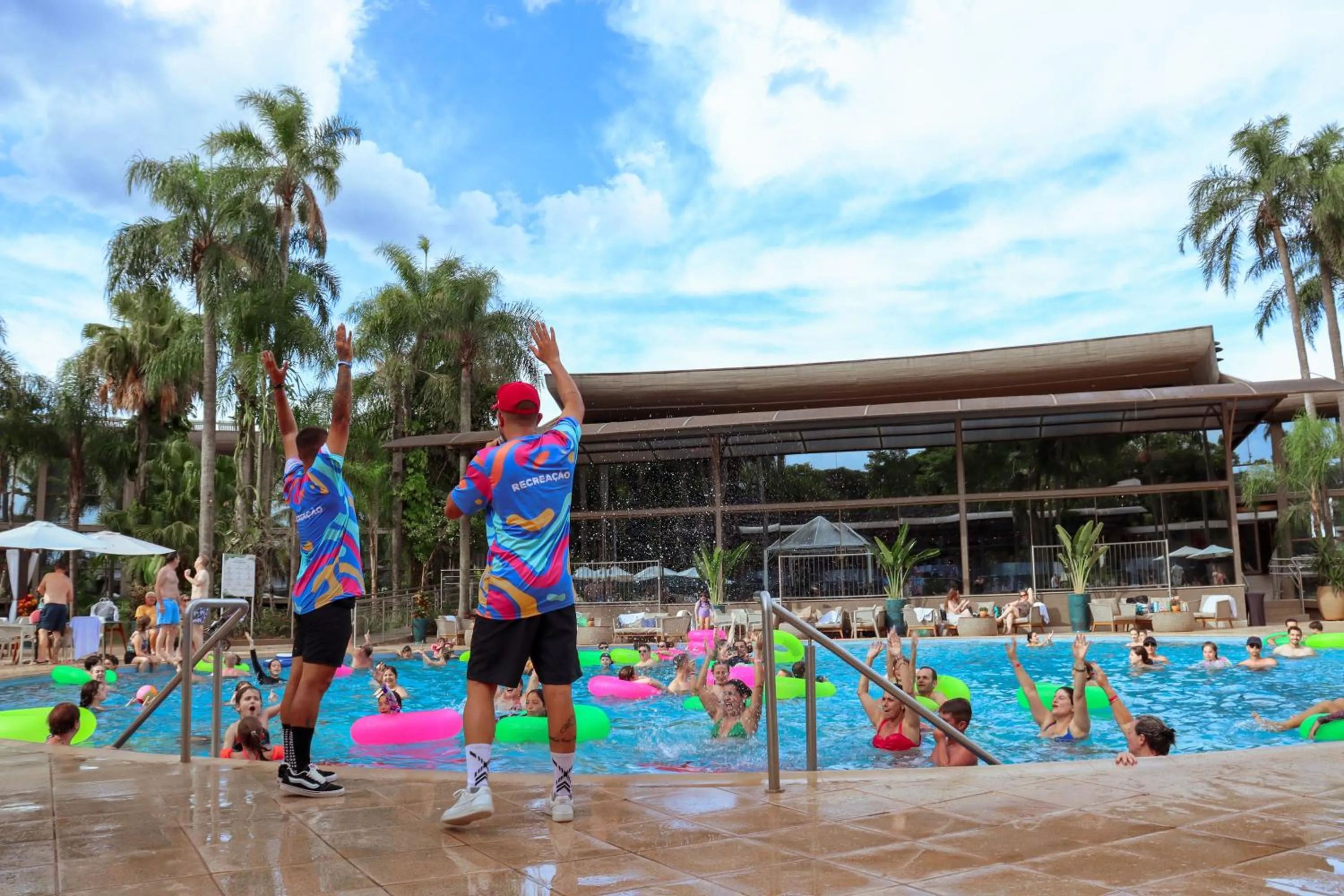 People in Vivaz Cataratas Hotel Resort